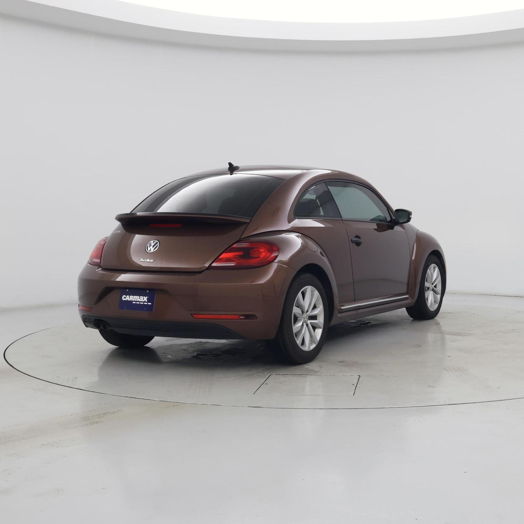 Thumbnail: 2017 Volkswagen Beetle - 8