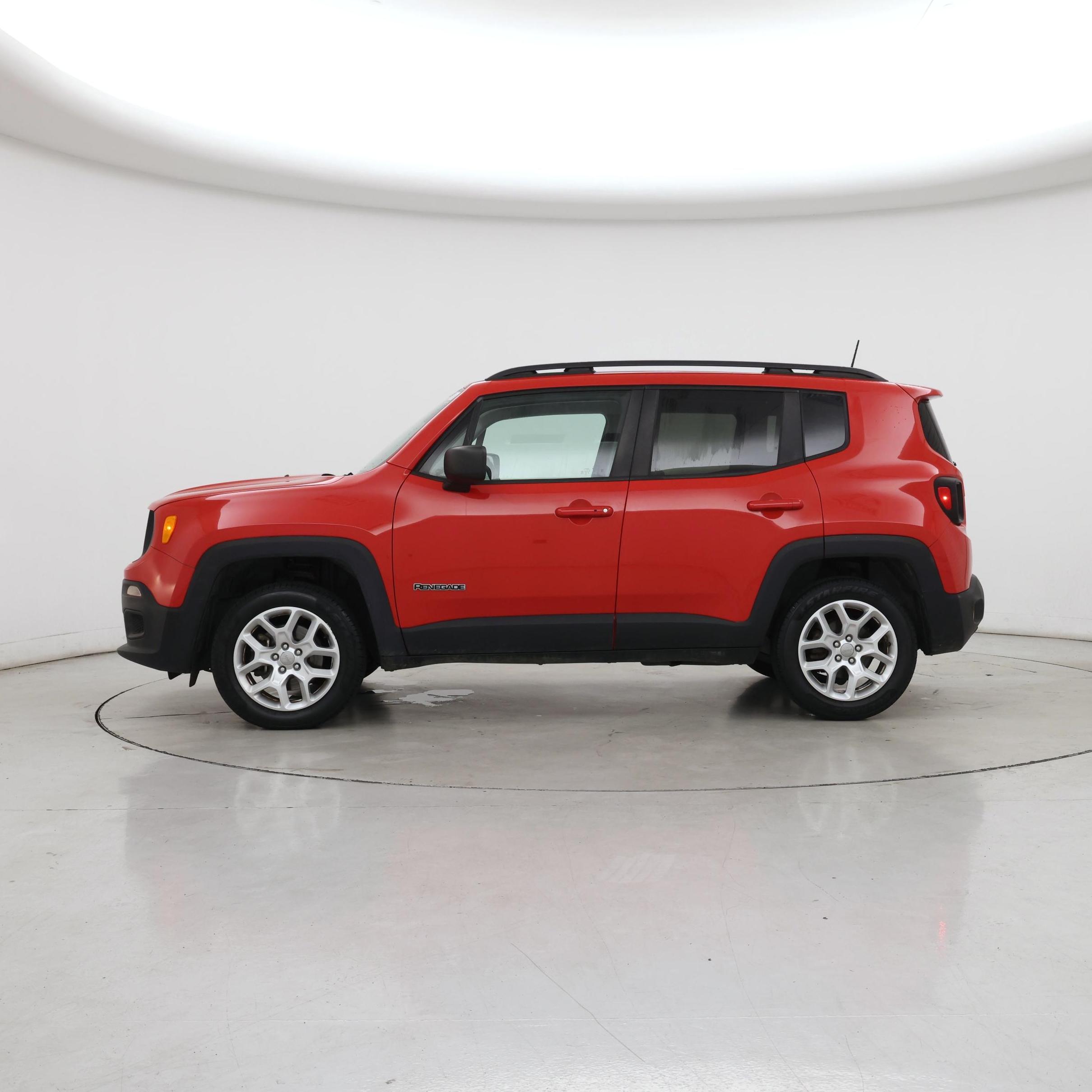 Thumbnail: 2018 Jeep Renegade - 3