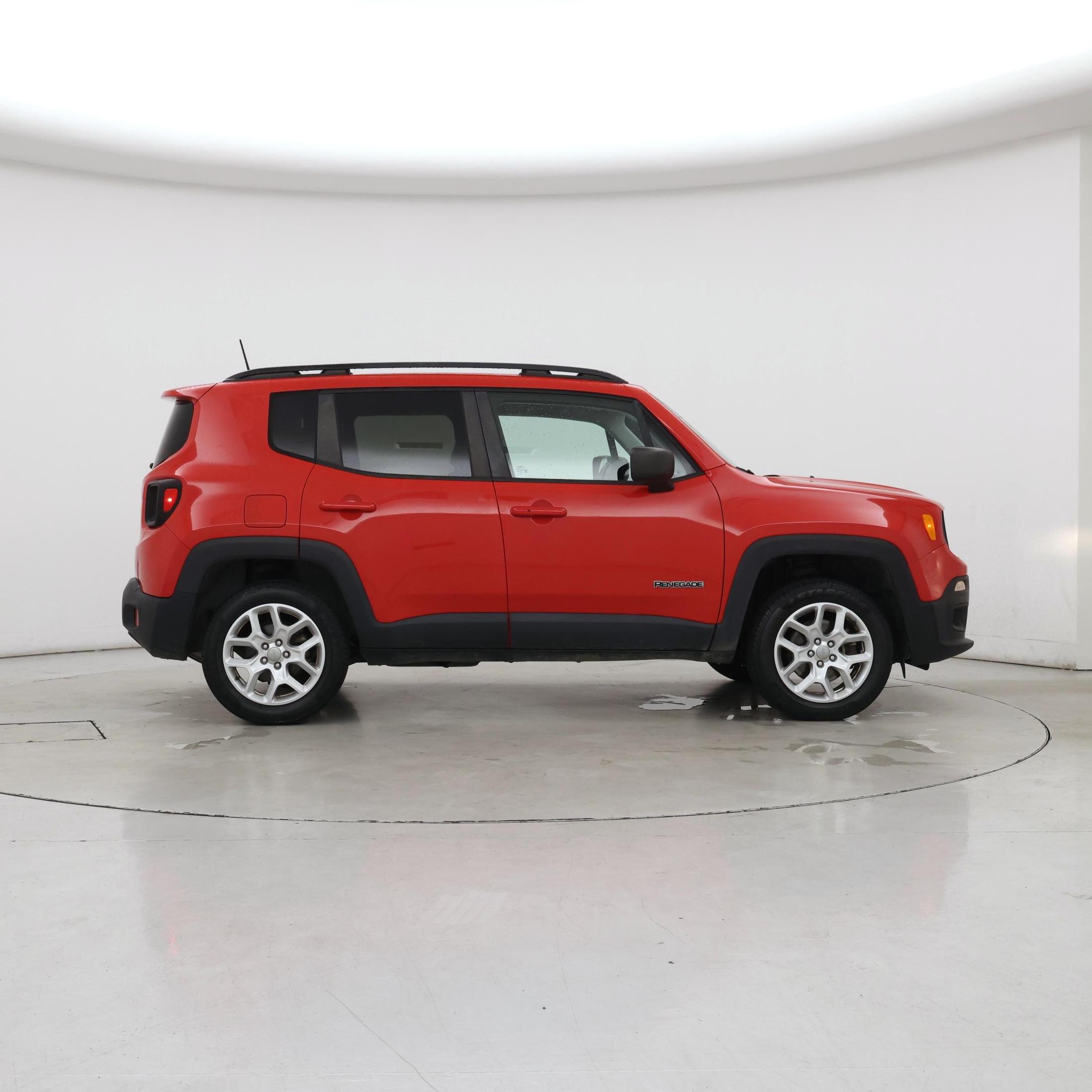 Thumbnail: 2018 Jeep Renegade - 7