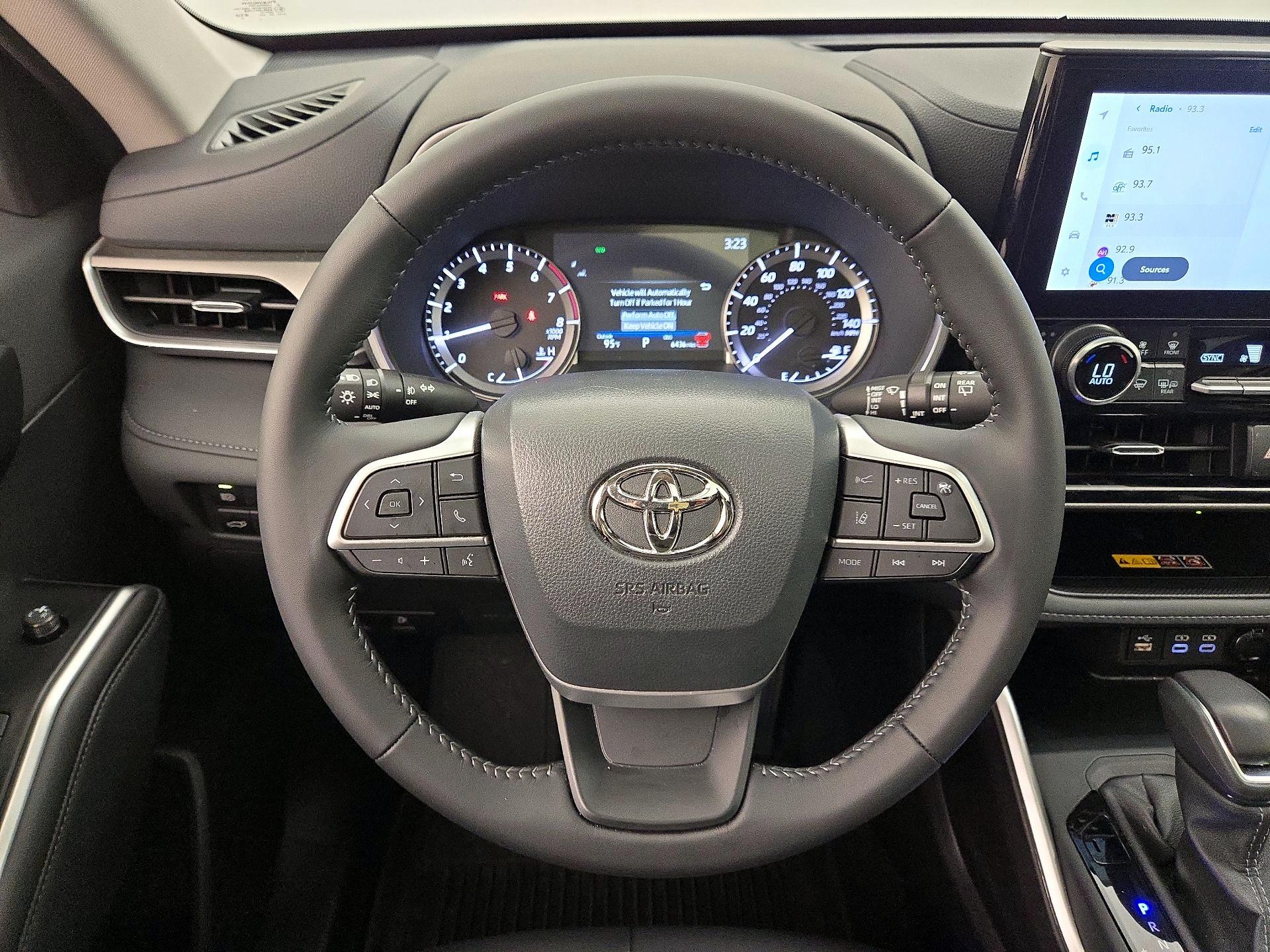 Thumbnail: 2026 Toyota Highlander - 10