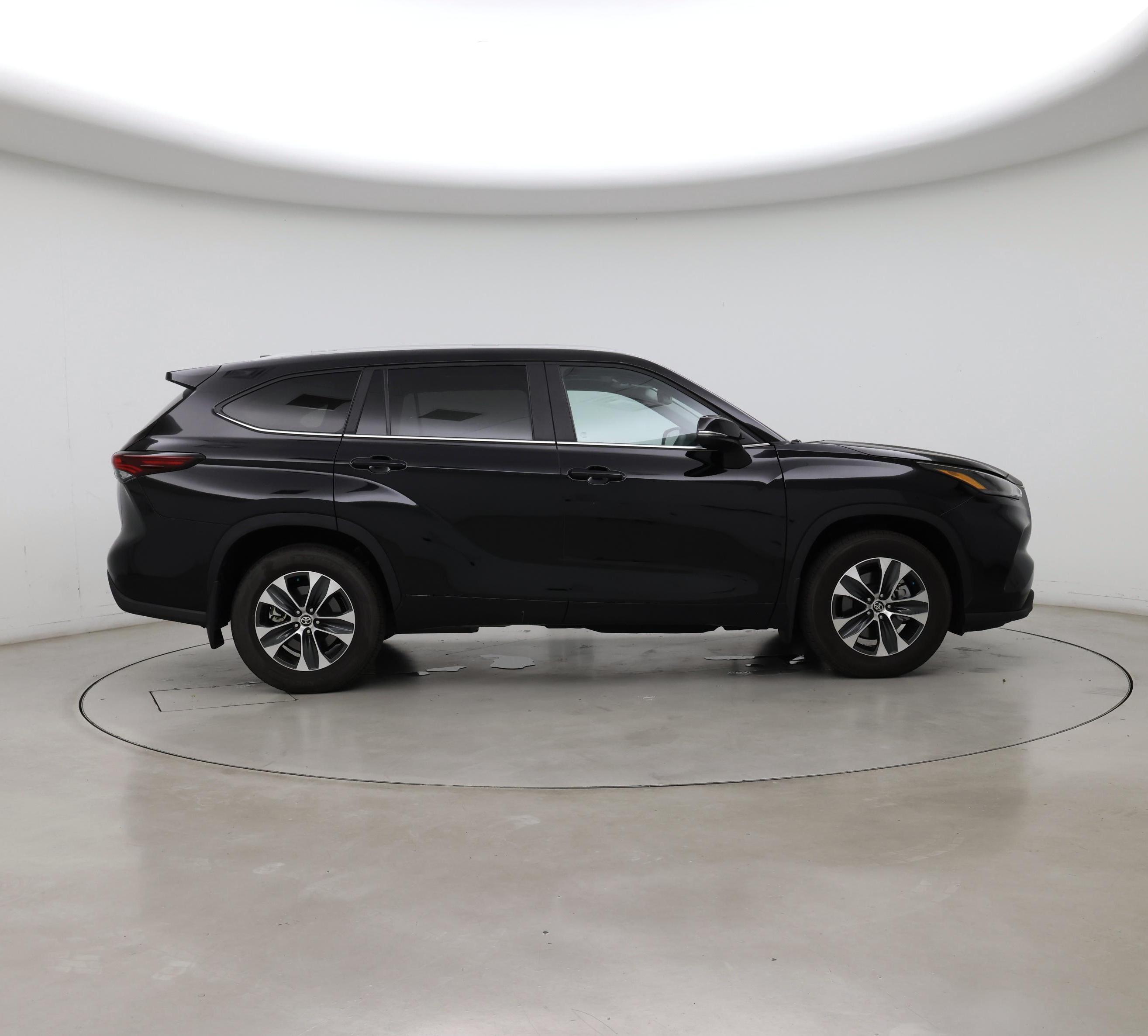 Thumbnail: 2026 Toyota Highlander - 7