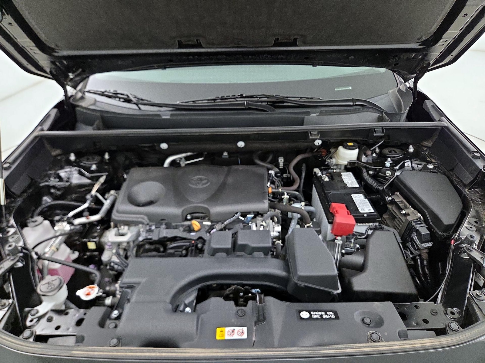 2024 Toyota RAV4 LE - Photo 22