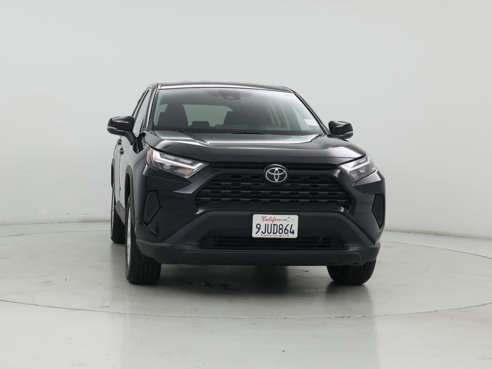 2024 Toyota RAV4 LE - Photo 6