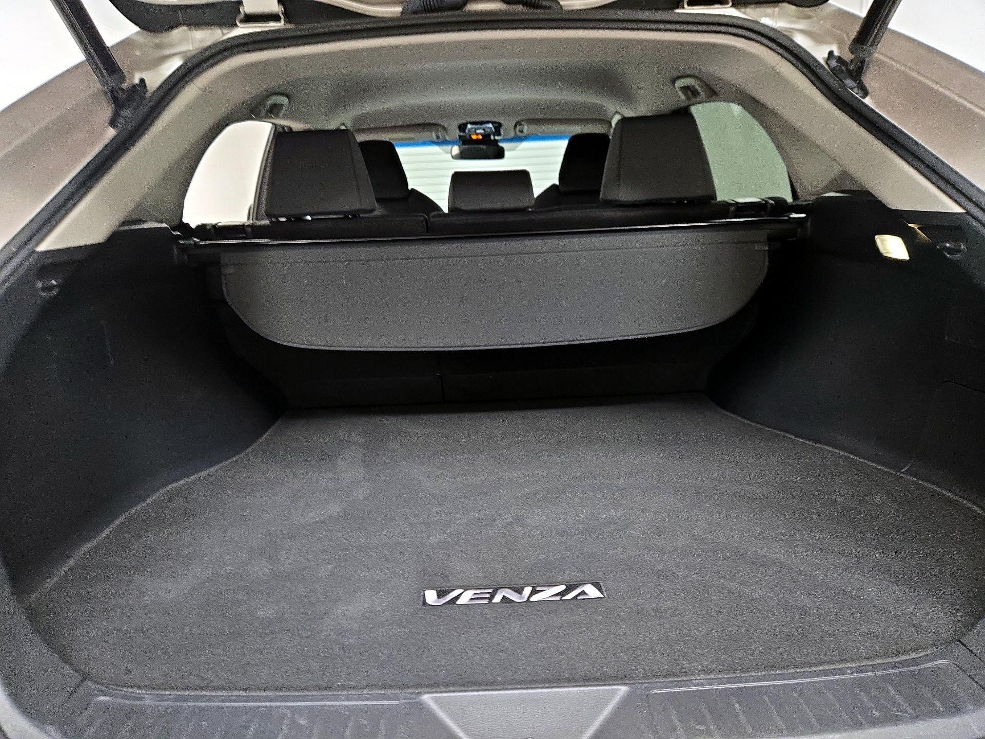 Thumbnail: 2021 Toyota Venza - 20