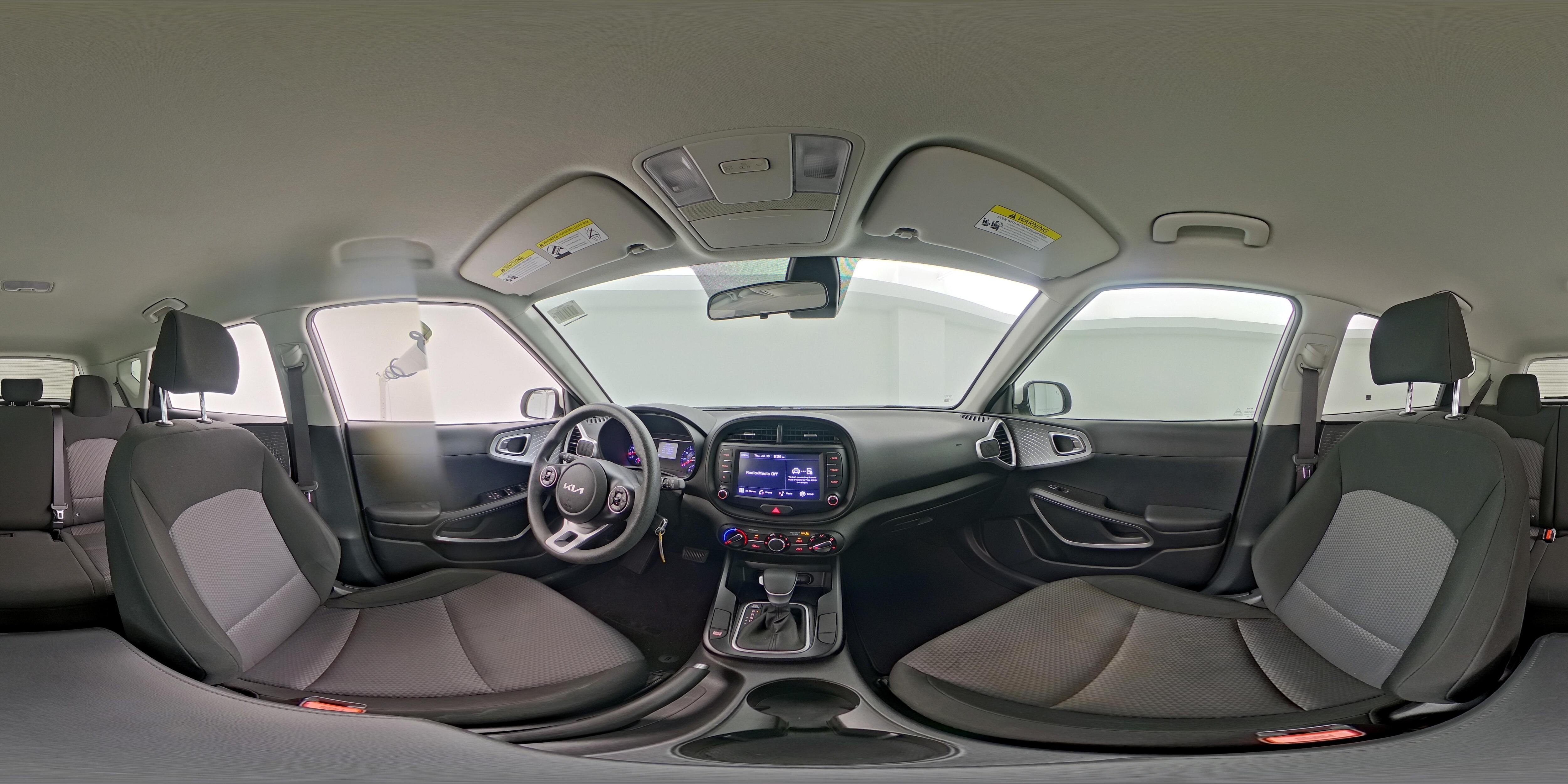 2022 Kia Soul LX - Photo 24