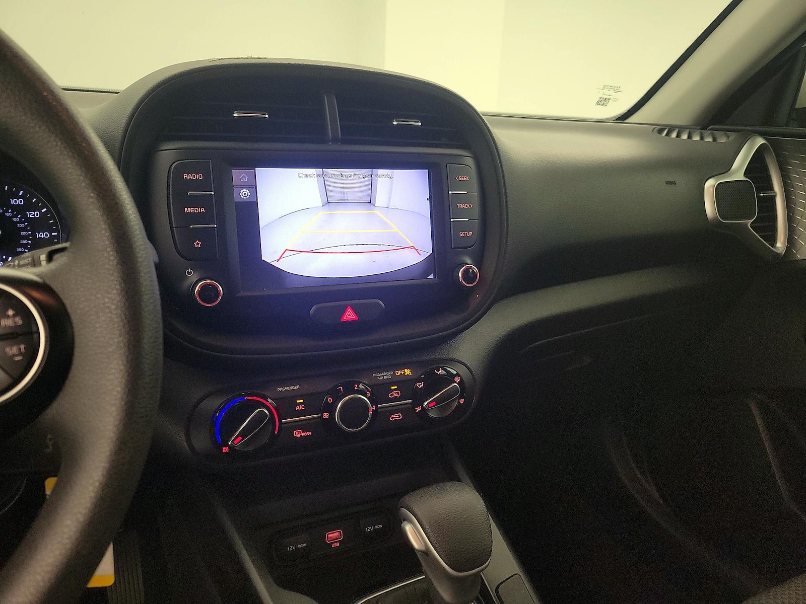 2022 Kia Soul LX - Photo 15