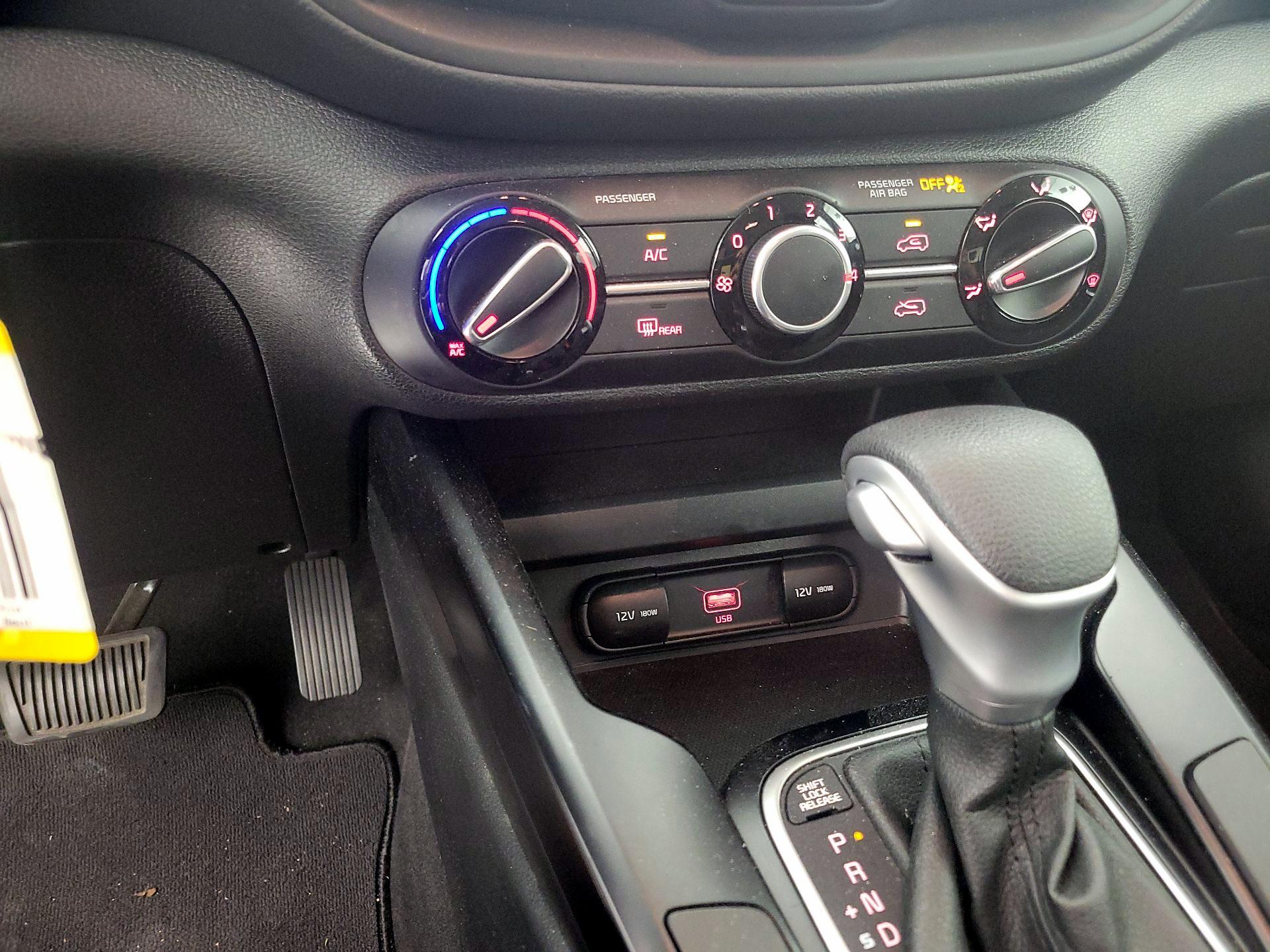 Thumbnail: 2022 Kia Soul - 16