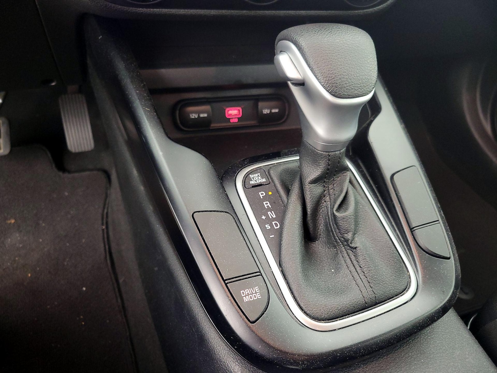 2022 Kia Soul LX - Photo 18