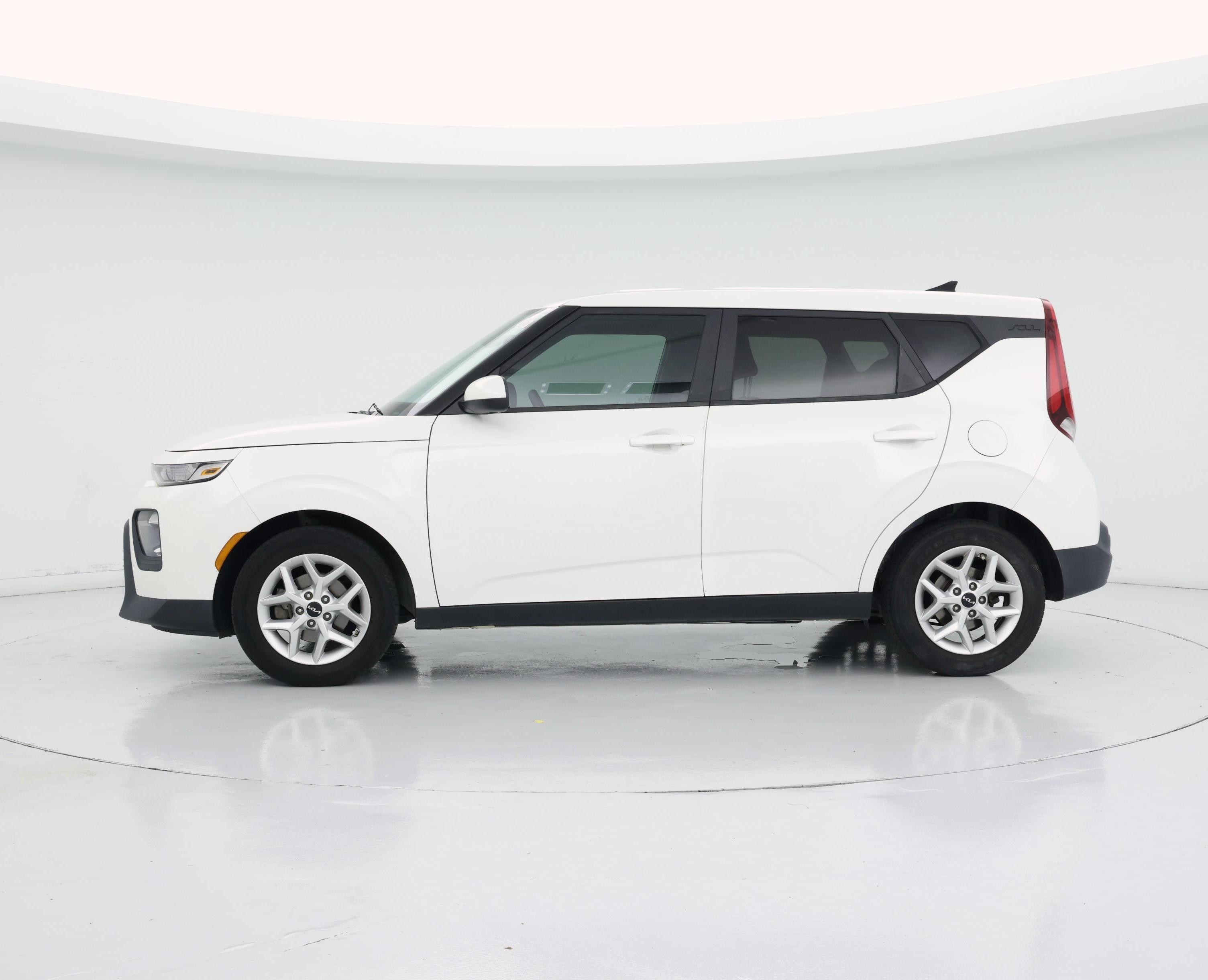 Thumbnail: 2022 Kia Soul - 3