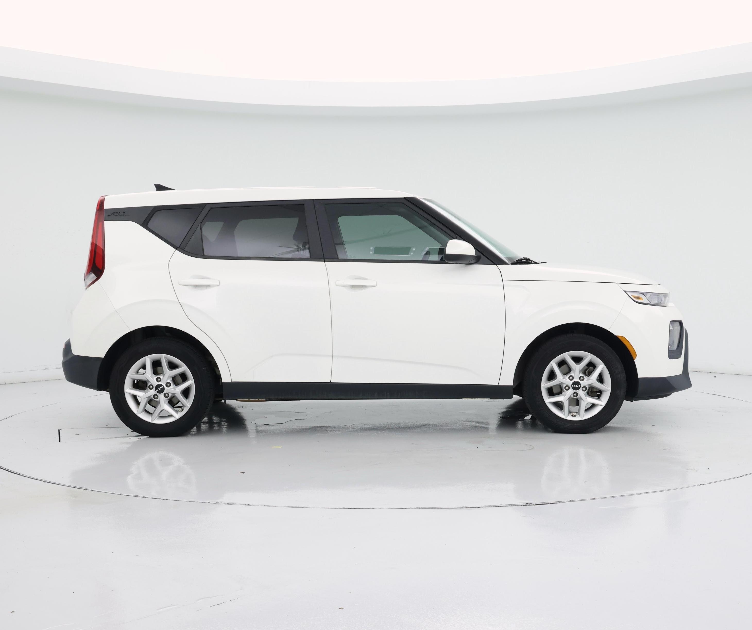 Thumbnail: 2022 Kia Soul - 7