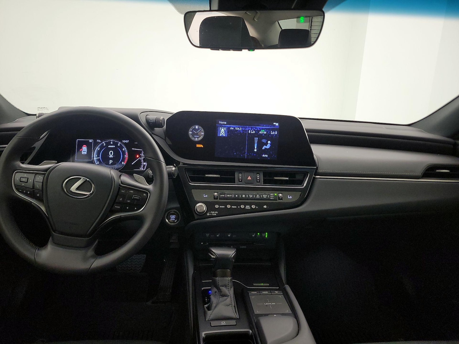 2022 Lexus ES 350 - Photo 10