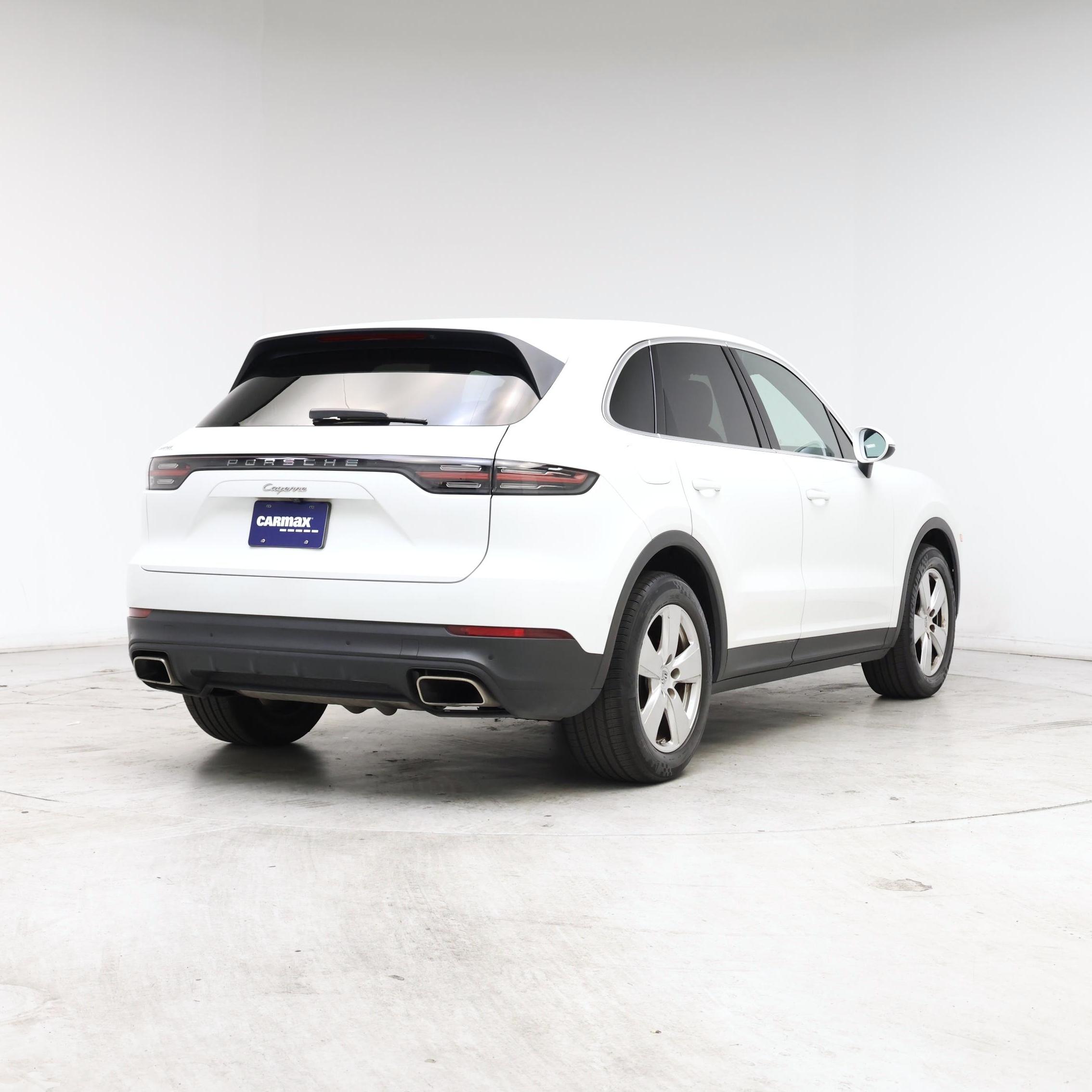 Thumbnail: 2021 Porsche Cayenne - 8