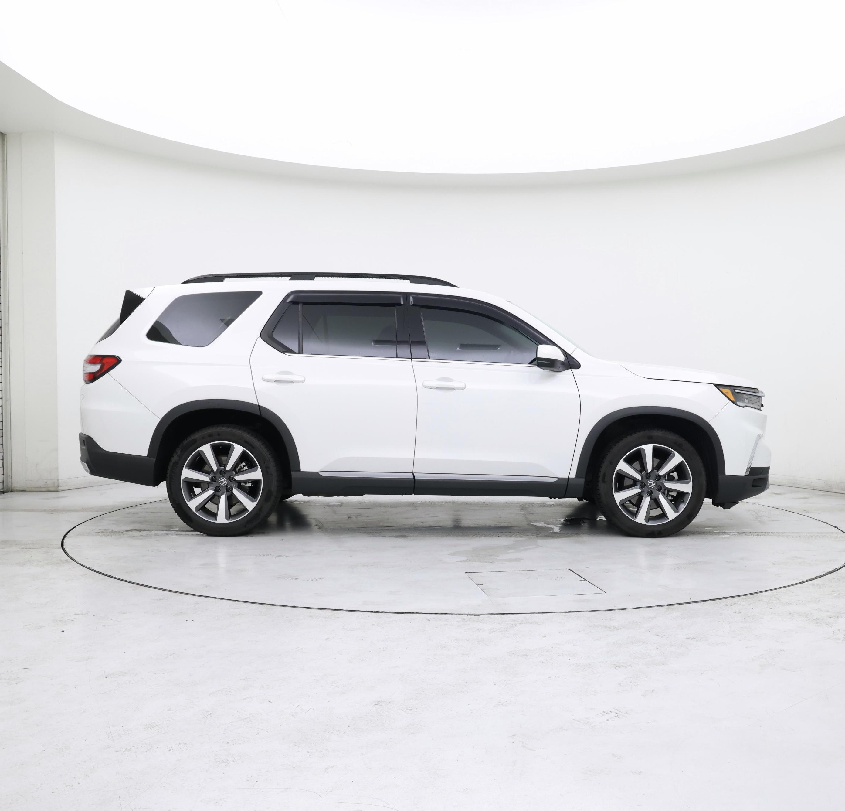 Thumbnail: 2023 Honda Pilot - 7