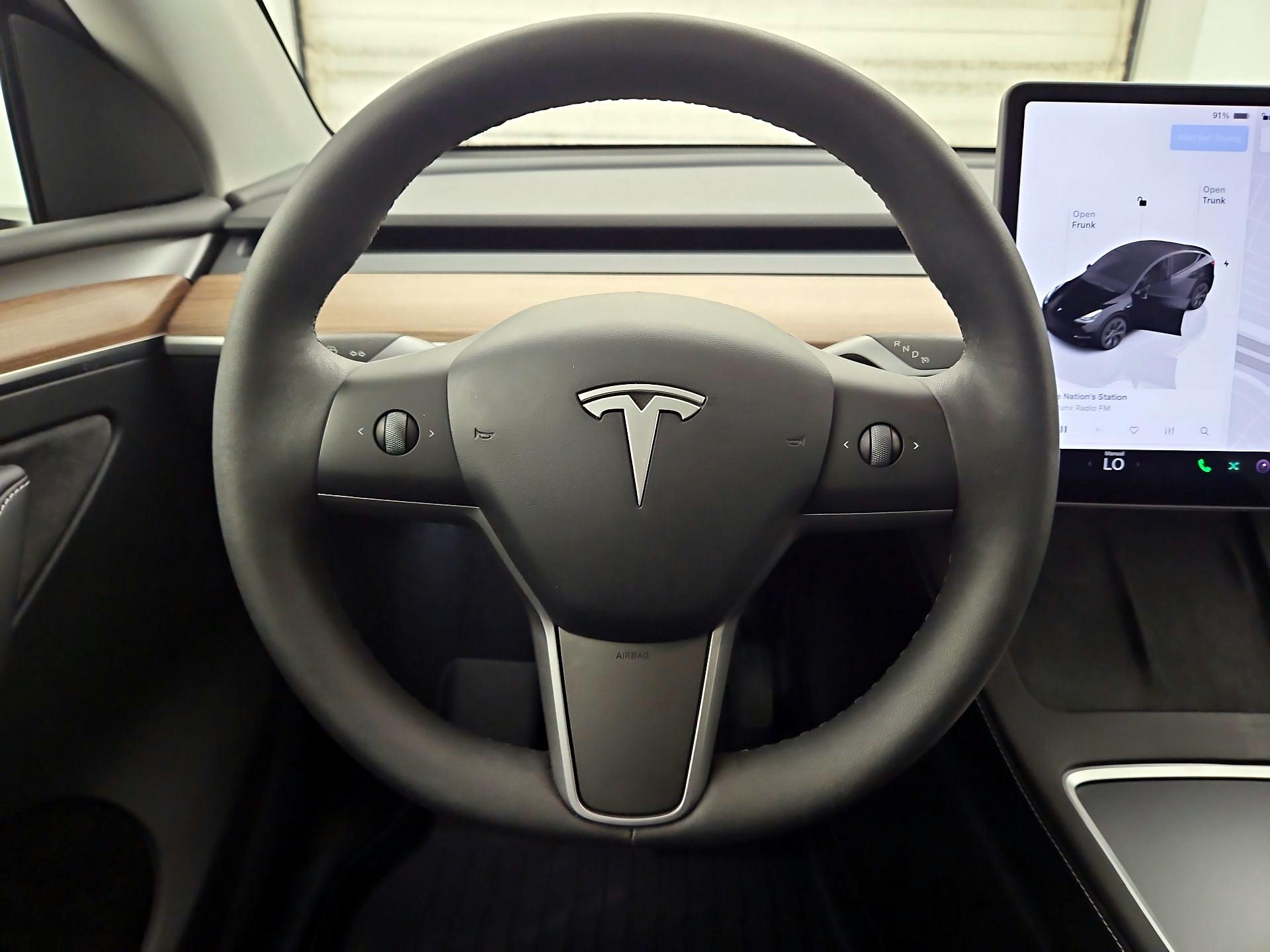 Thumbnail: 2024 Tesla Model Y - 10