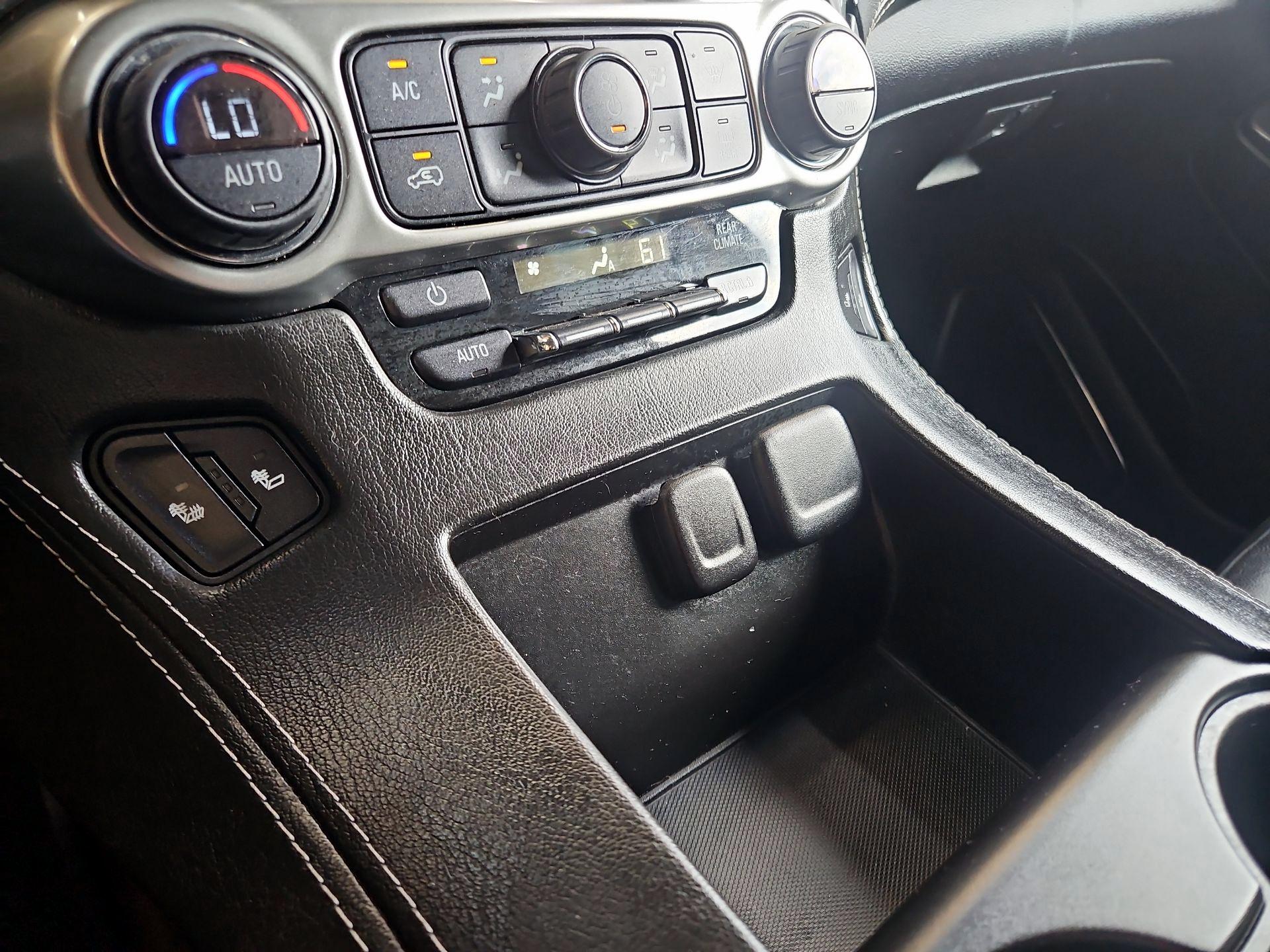 Thumbnail: 2016 Chevrolet Tahoe - 19