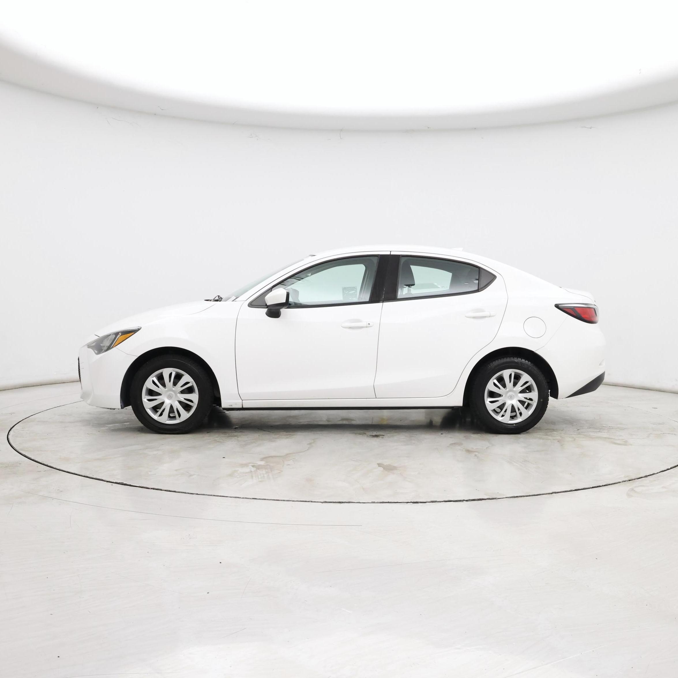 Thumbnail: 2019 Toyota Yaris - 3