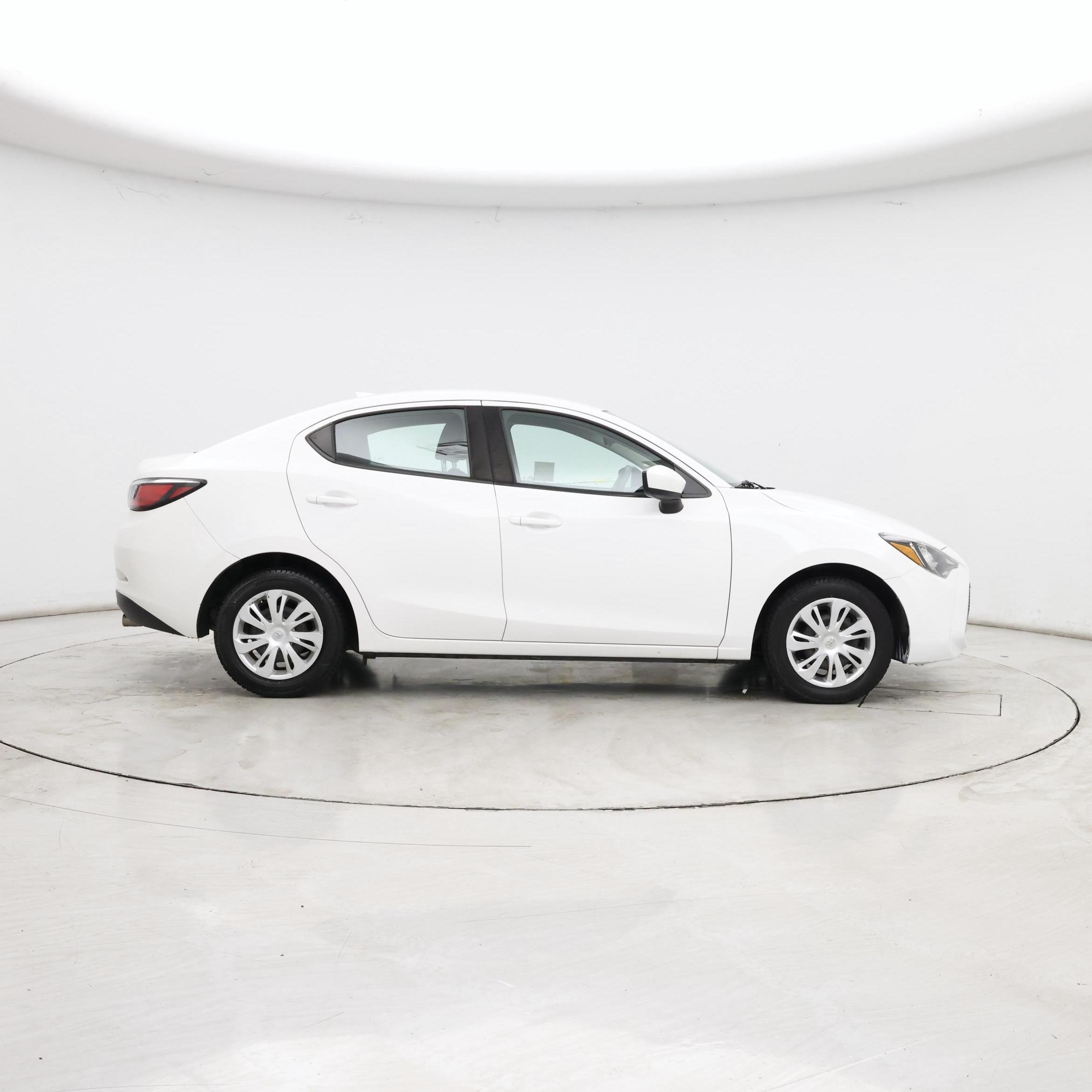 Thumbnail: 2019 Toyota Yaris - 7