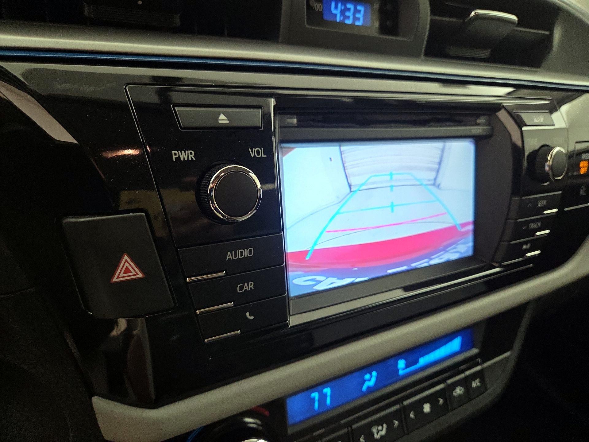 Thumbnail: 2015 Toyota Corolla - 14