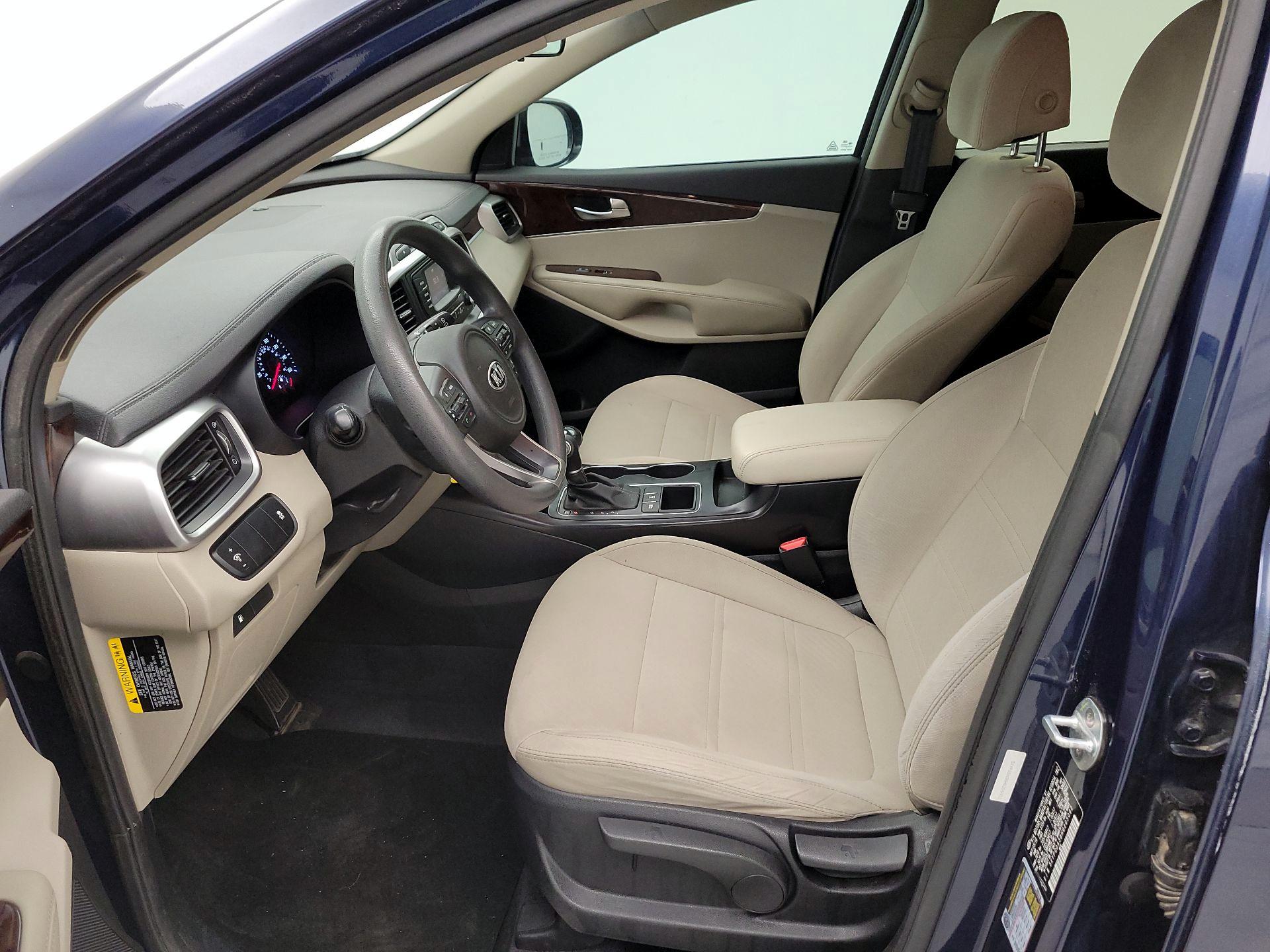 Thumbnail: 2017 Kia Sorento - 11