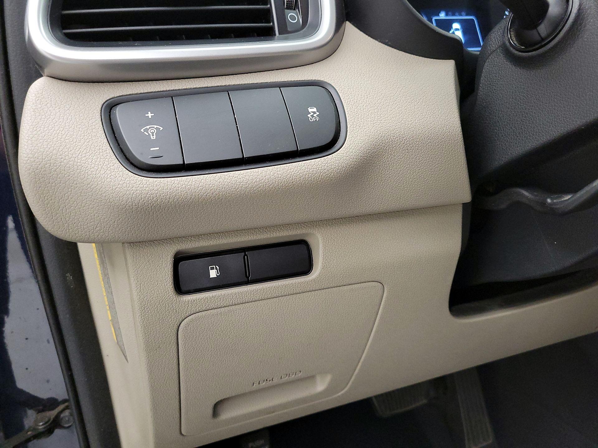 Thumbnail: 2017 Kia Sorento - 13