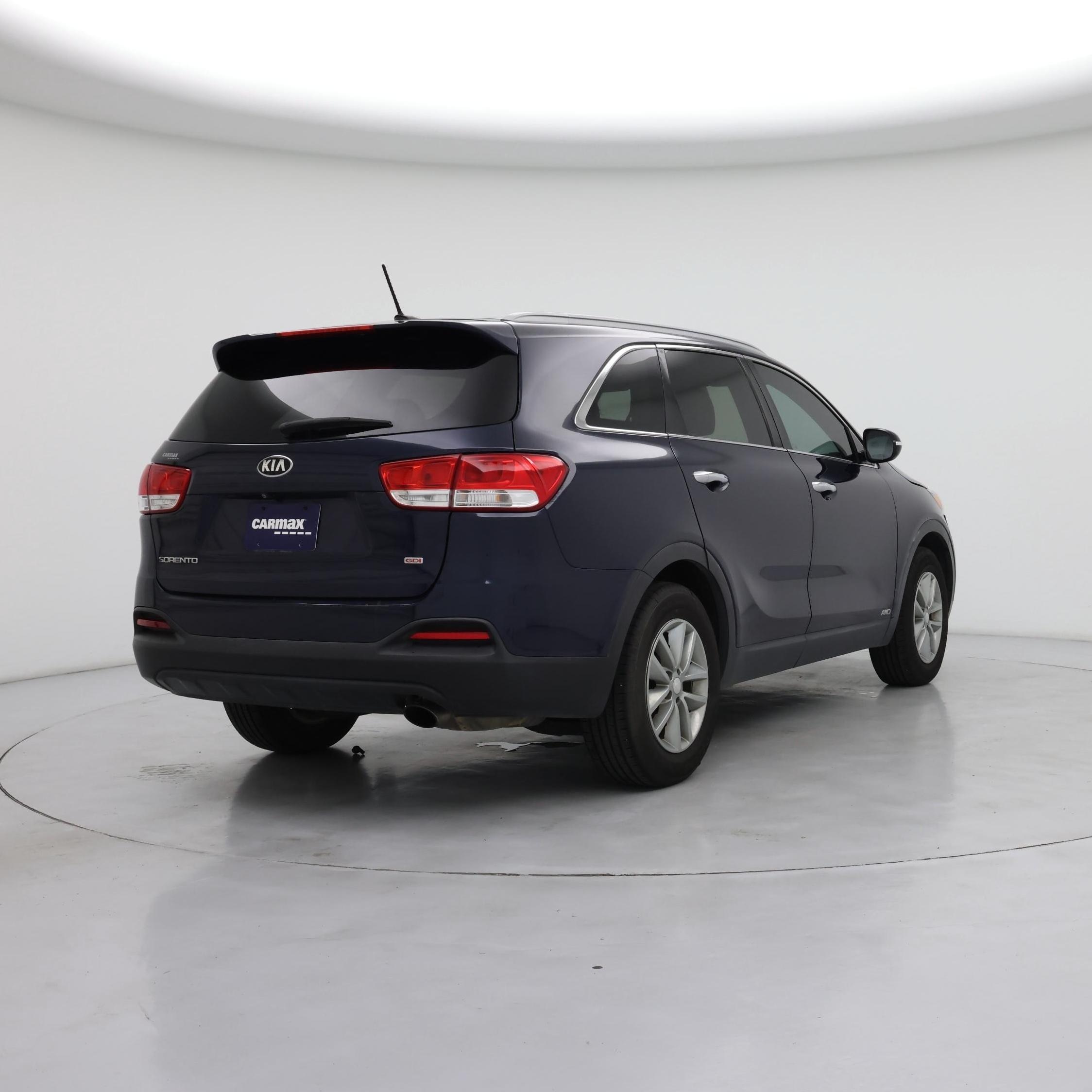 Thumbnail: 2017 Kia Sorento - 8