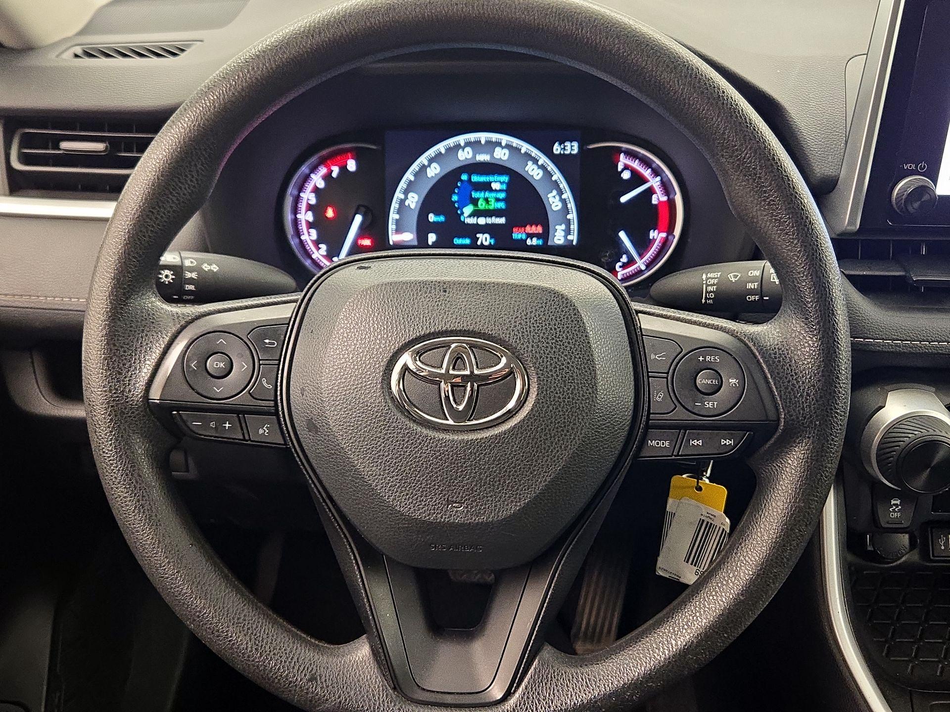 Thumbnail: 2023 Toyota RAV4 - 10