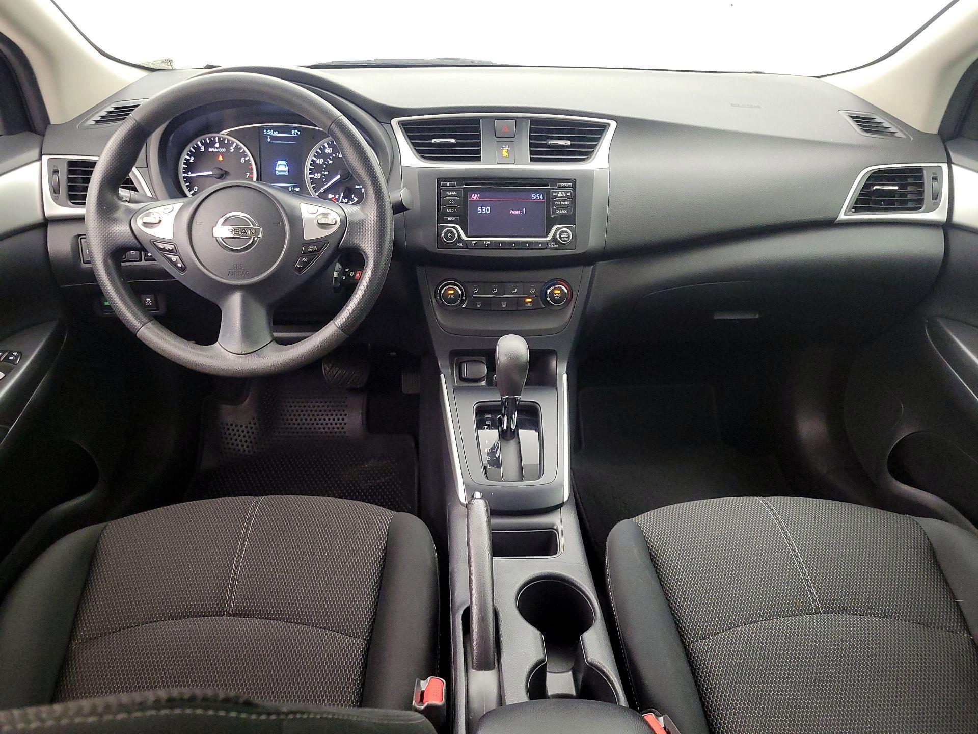 Thumbnail: 2018 Nissan Sentra - 9