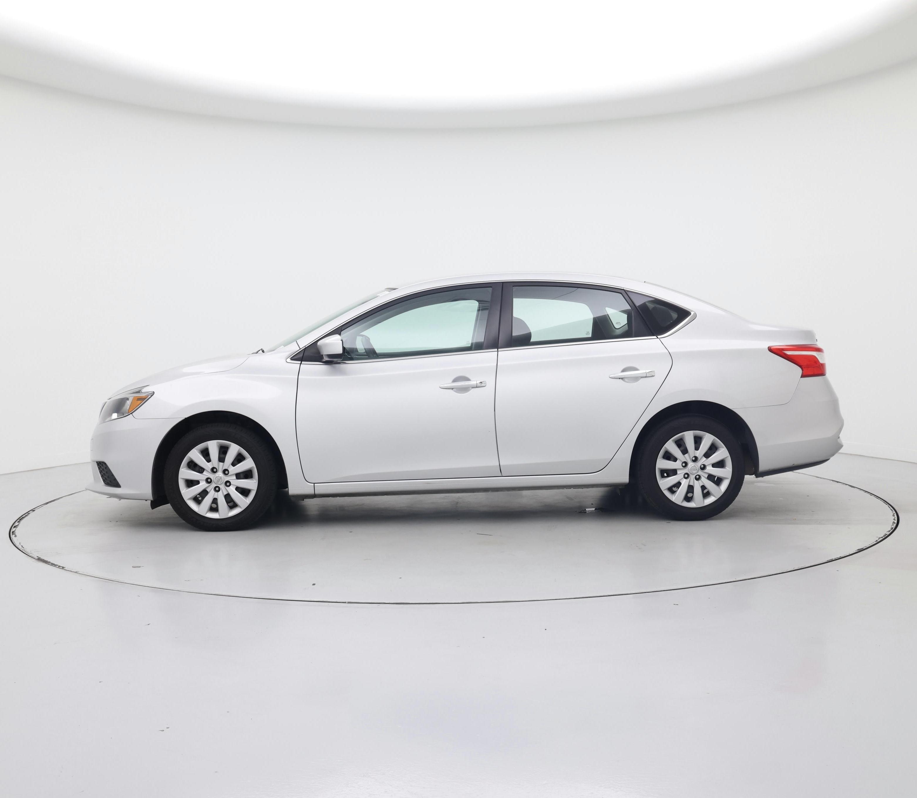 Thumbnail: 2018 Nissan Sentra - 3