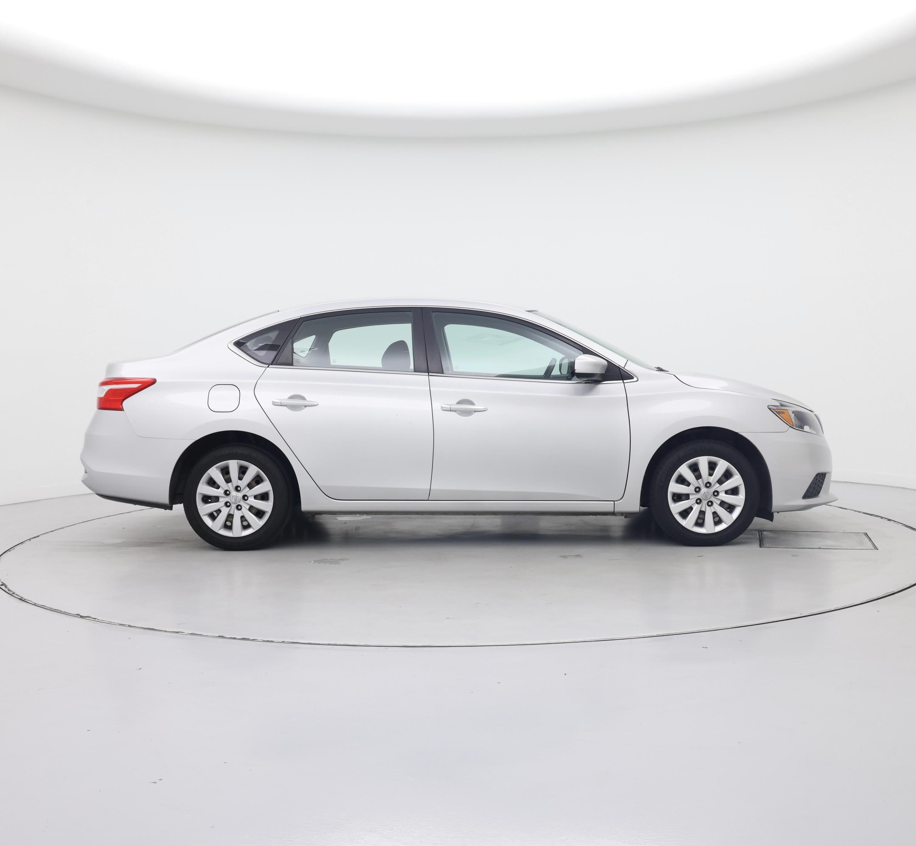 Thumbnail: 2018 Nissan Sentra - 7