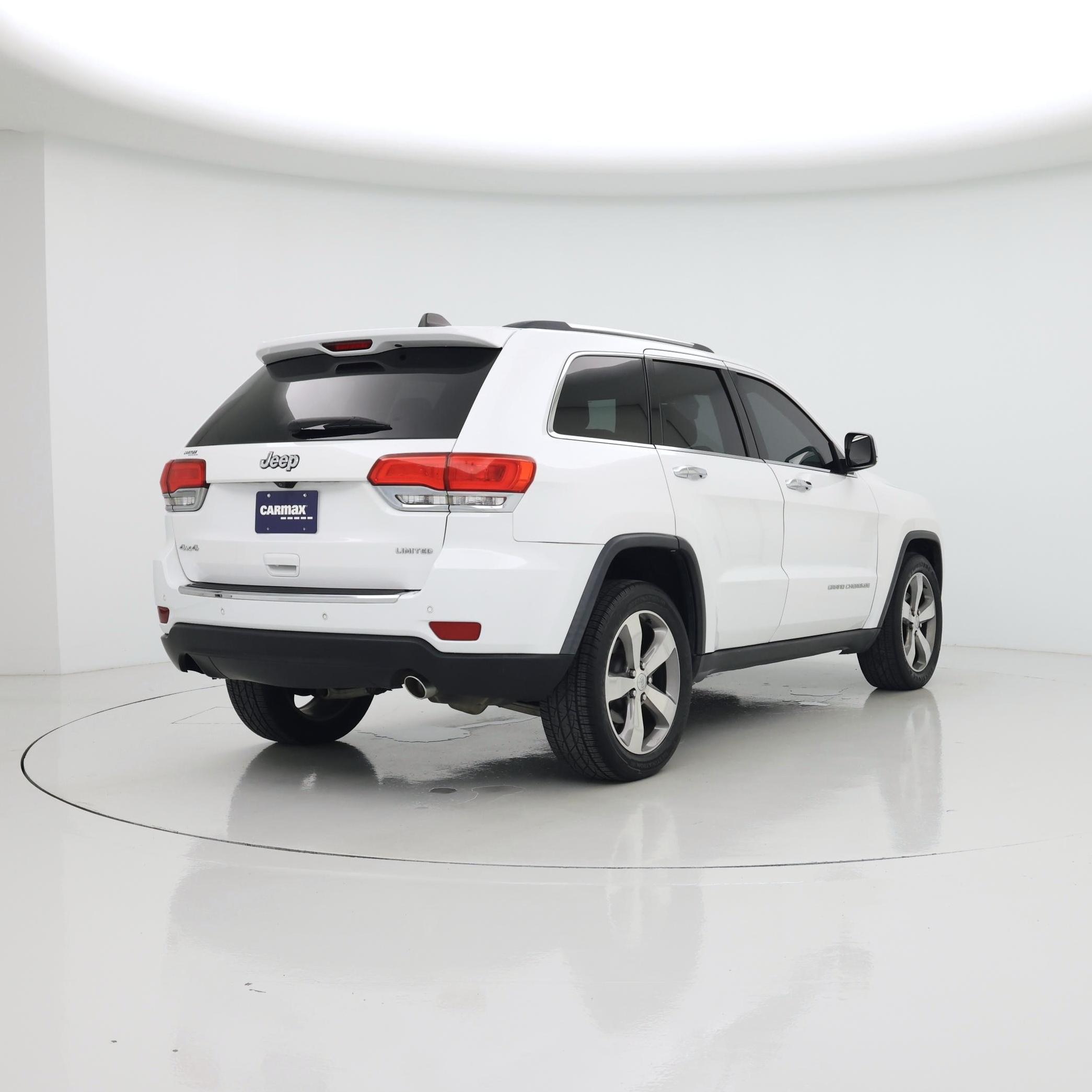 Thumbnail: 2015 Jeep Grand Cherokee - 8