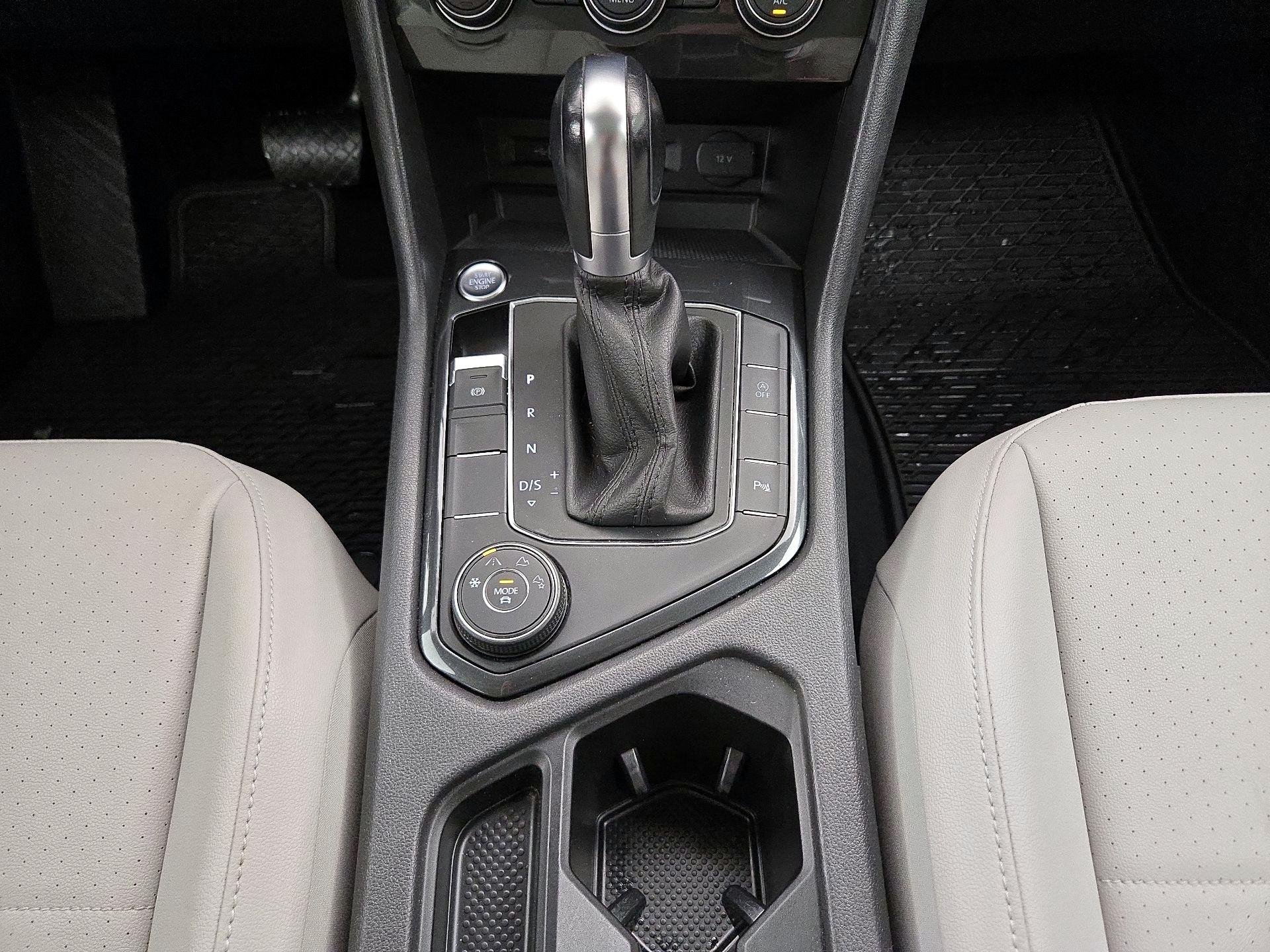 Thumbnail: 2019 Volkswagen Tiguan - 18
