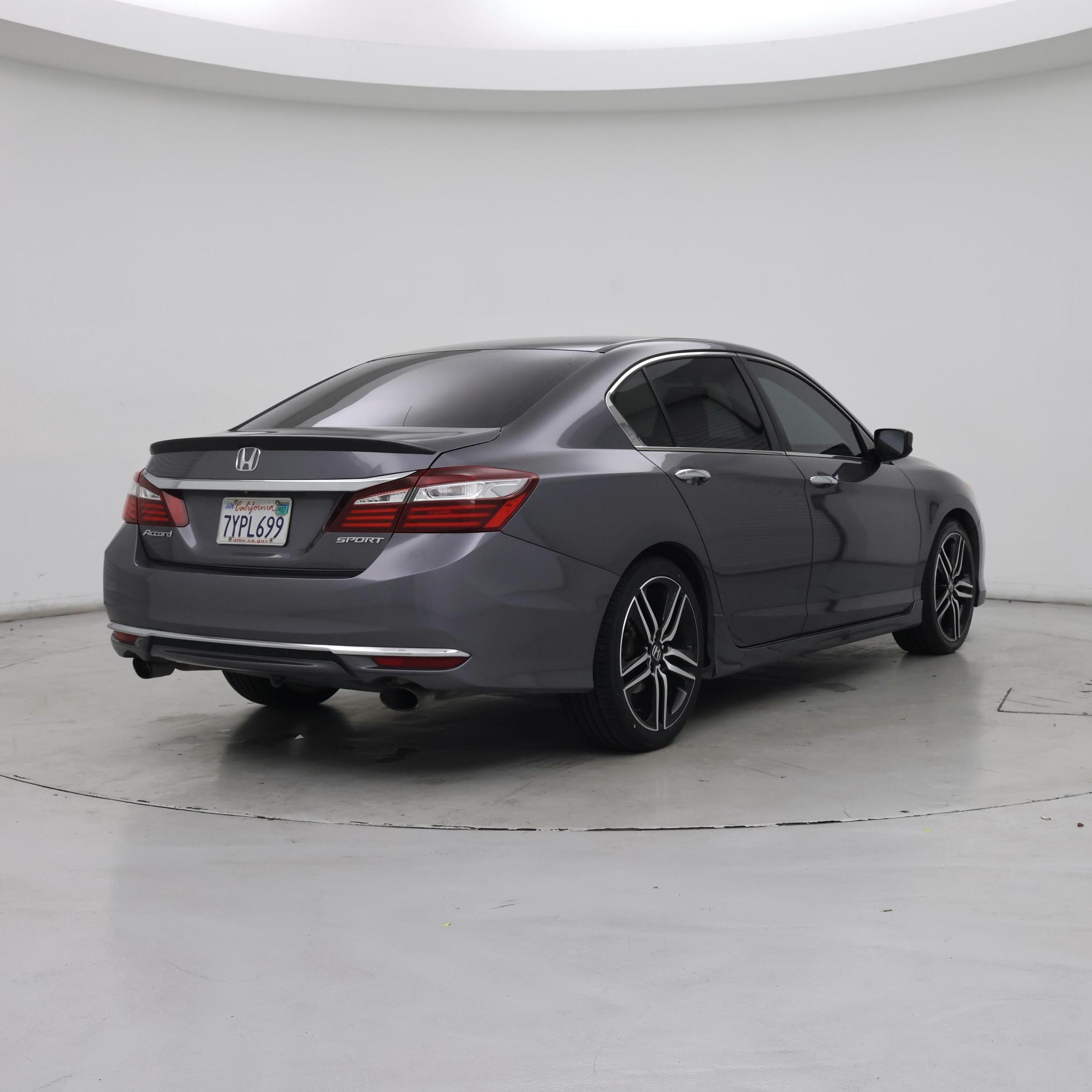 Thumbnail: 2017 Honda Accord - 8