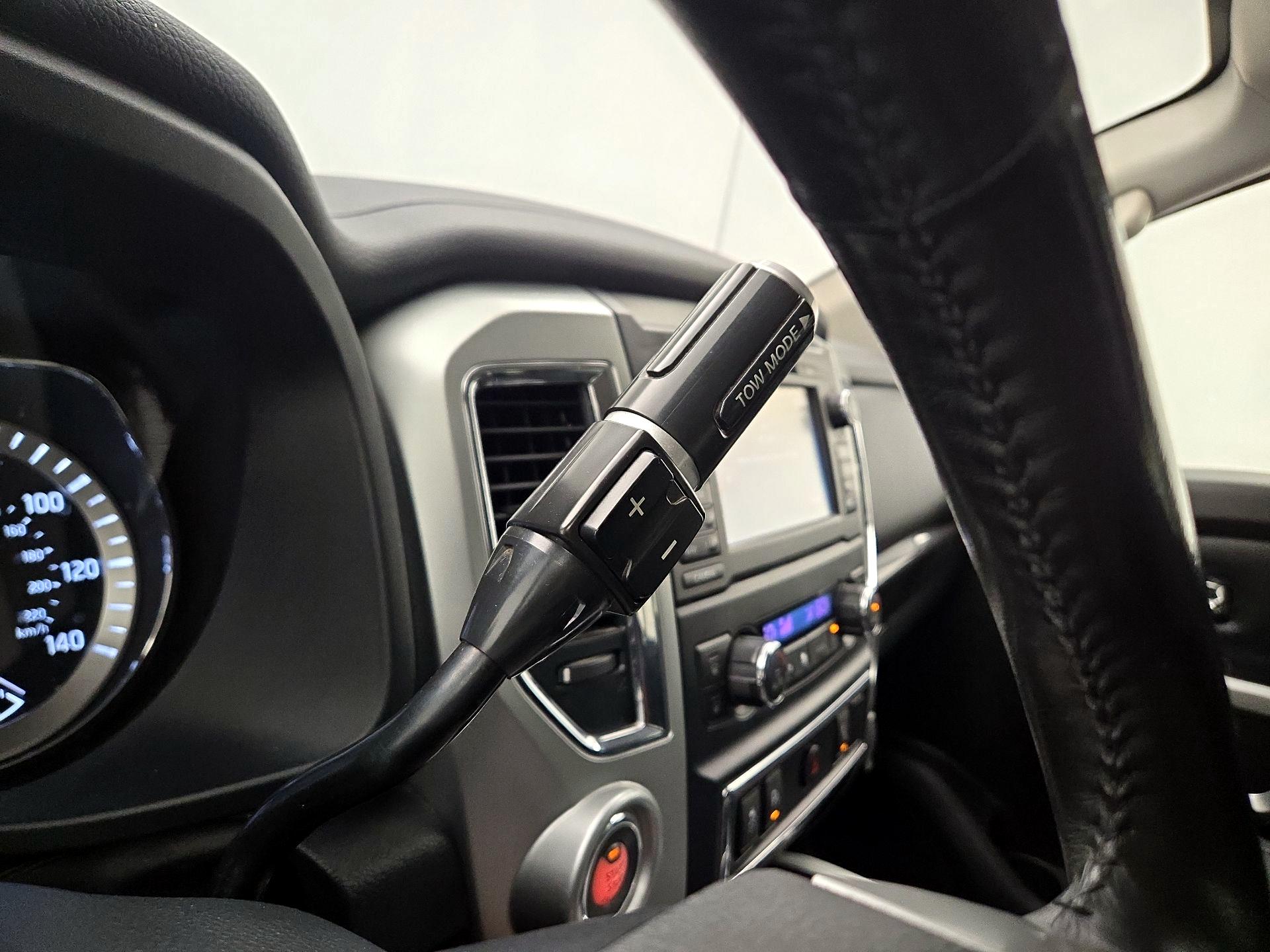 Thumbnail: 2017 Nissan Titan - 18