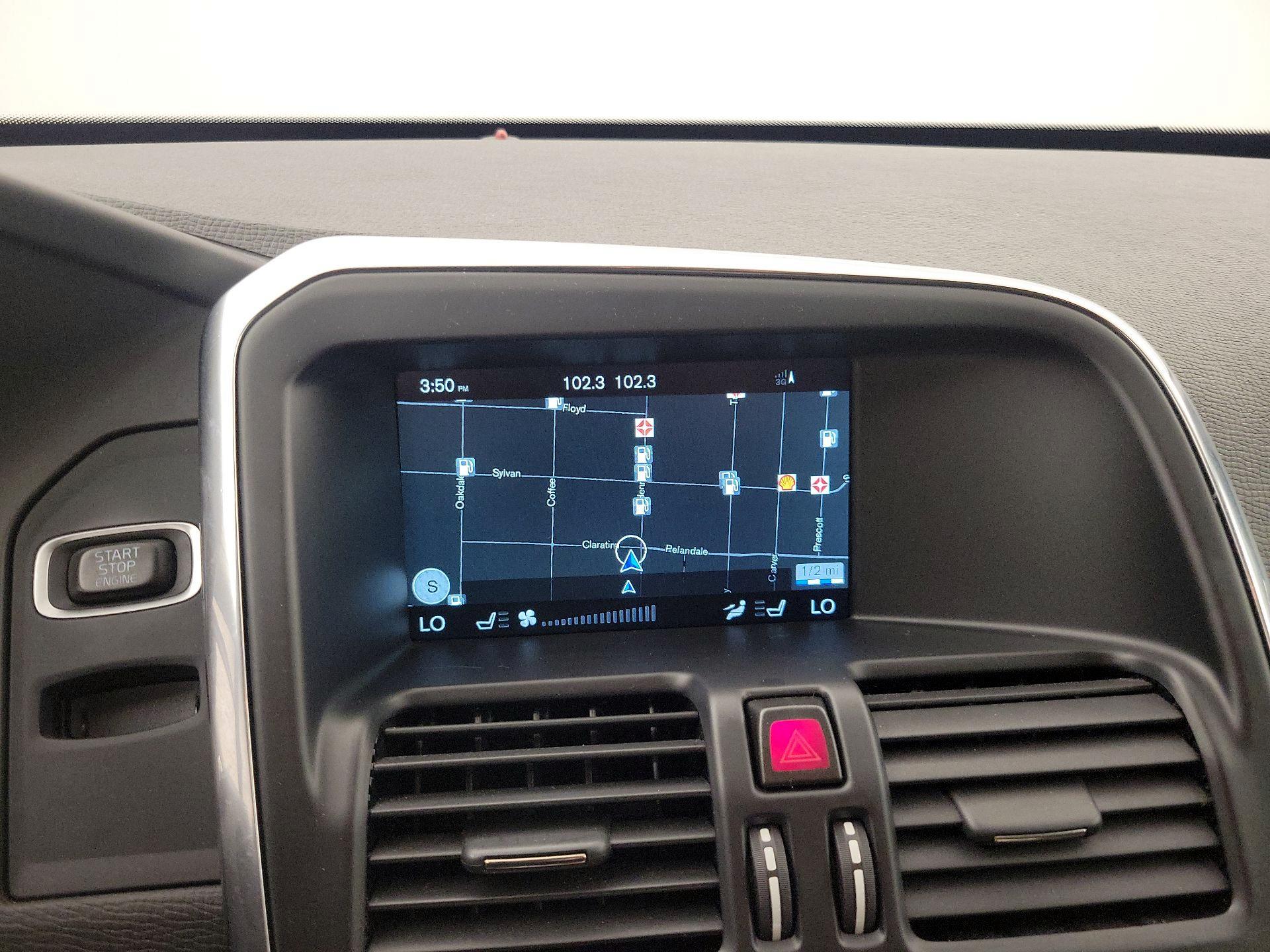 Thumbnail: 2017 Volvo XC60 - 14