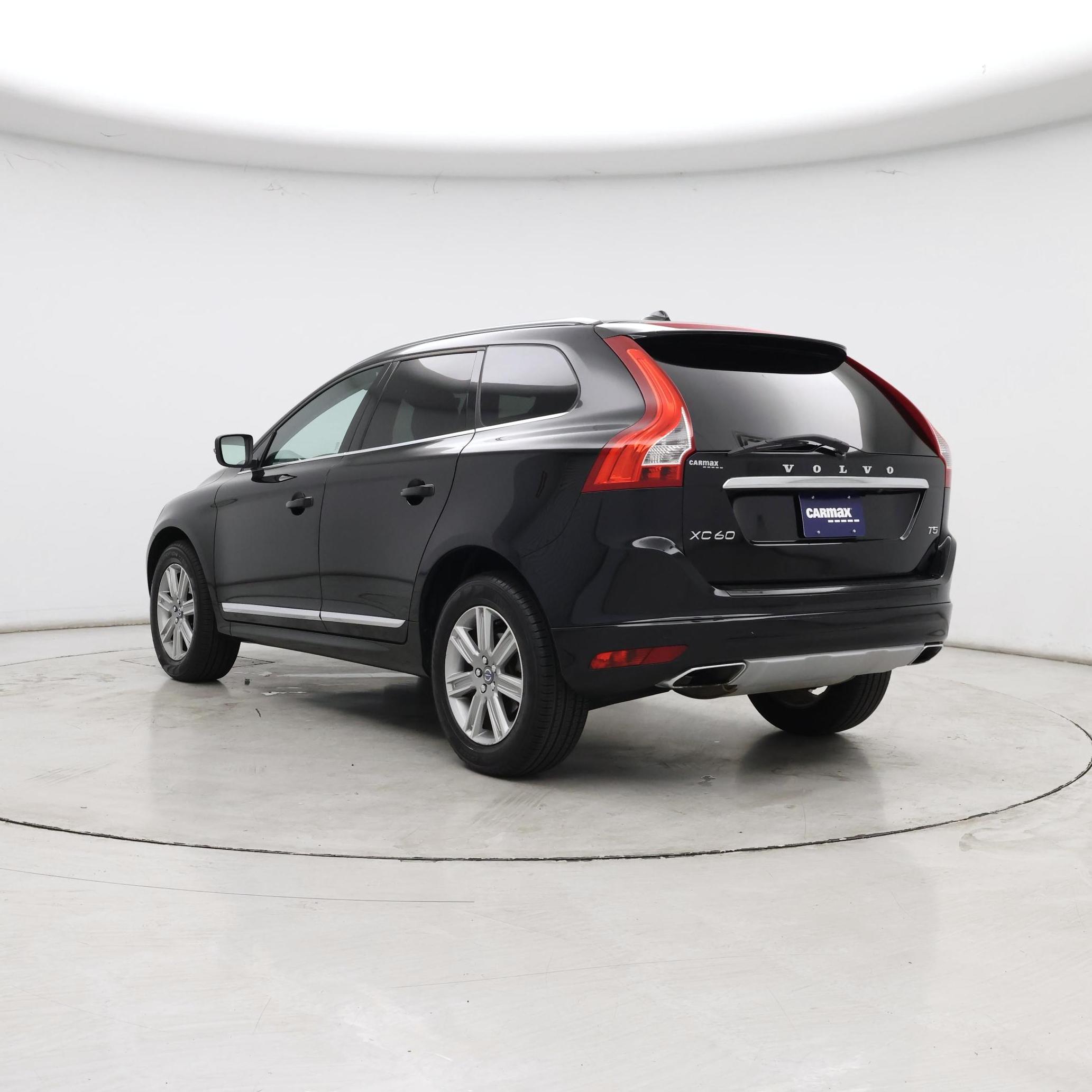 Thumbnail: 2017 Volvo XC60 - 2