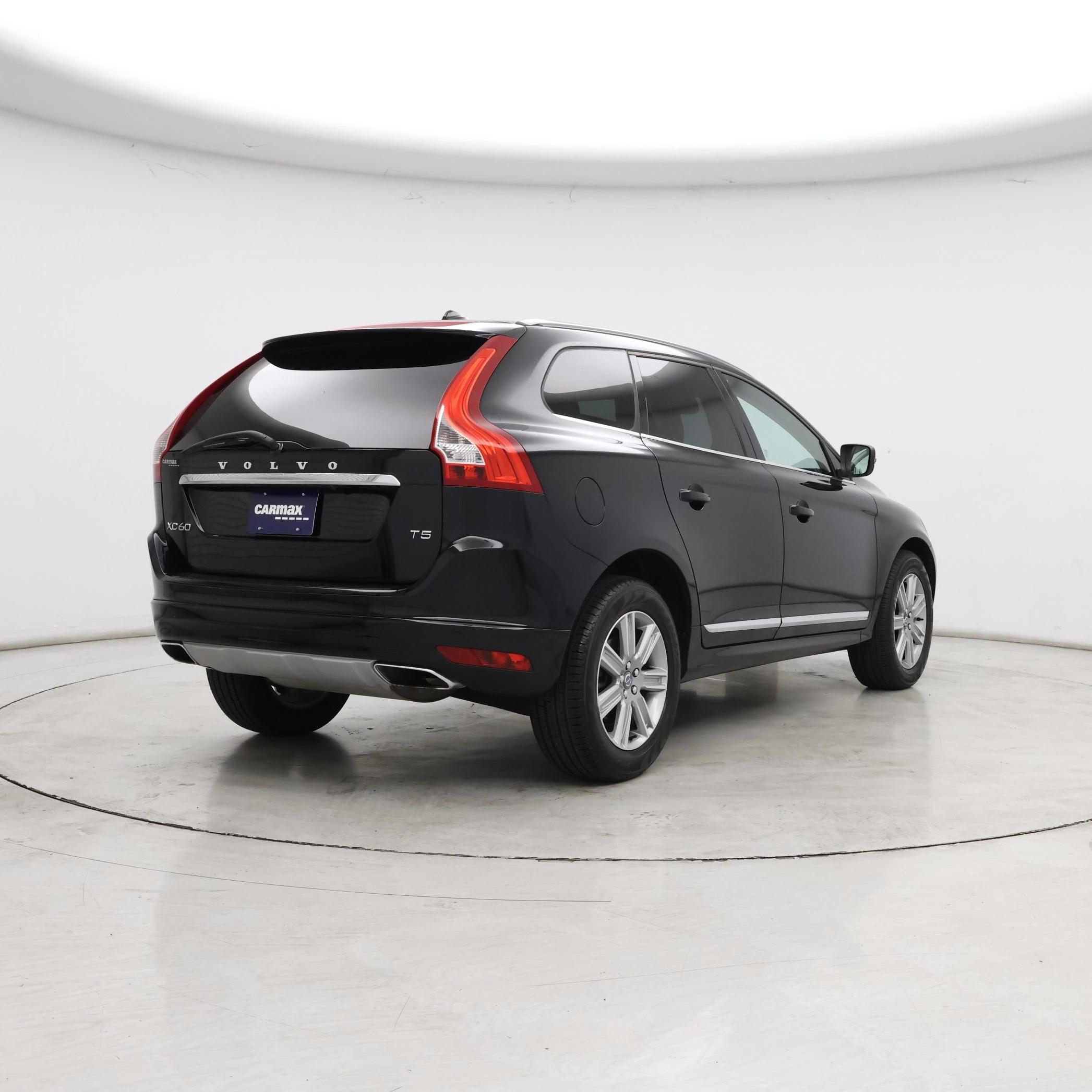 Thumbnail: 2017 Volvo XC60 - 8