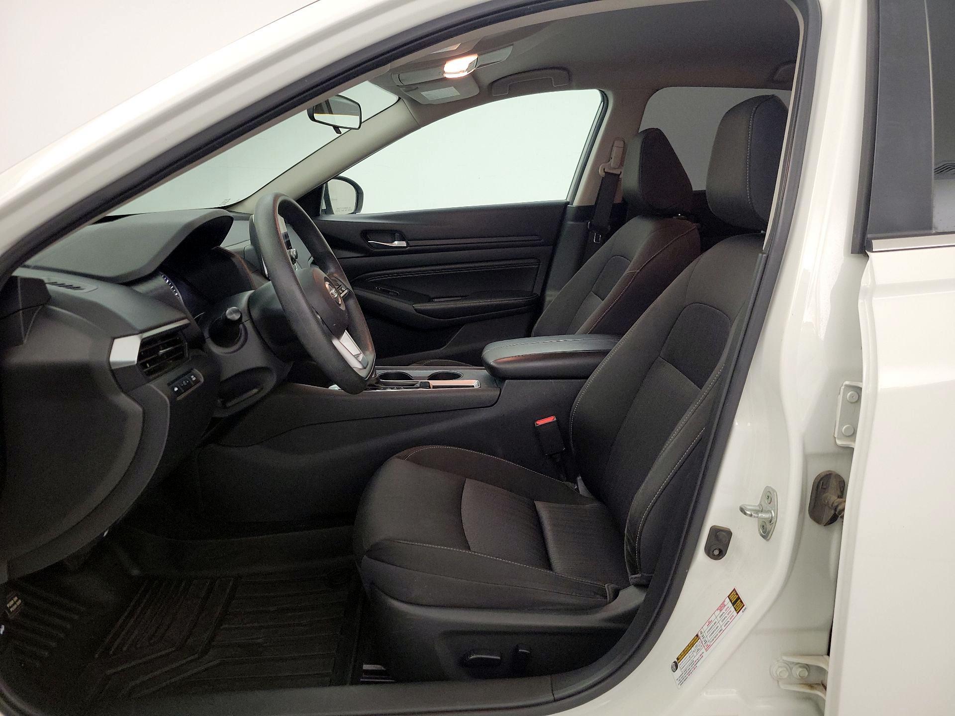 Thumbnail: 2019 Nissan Altima - 11