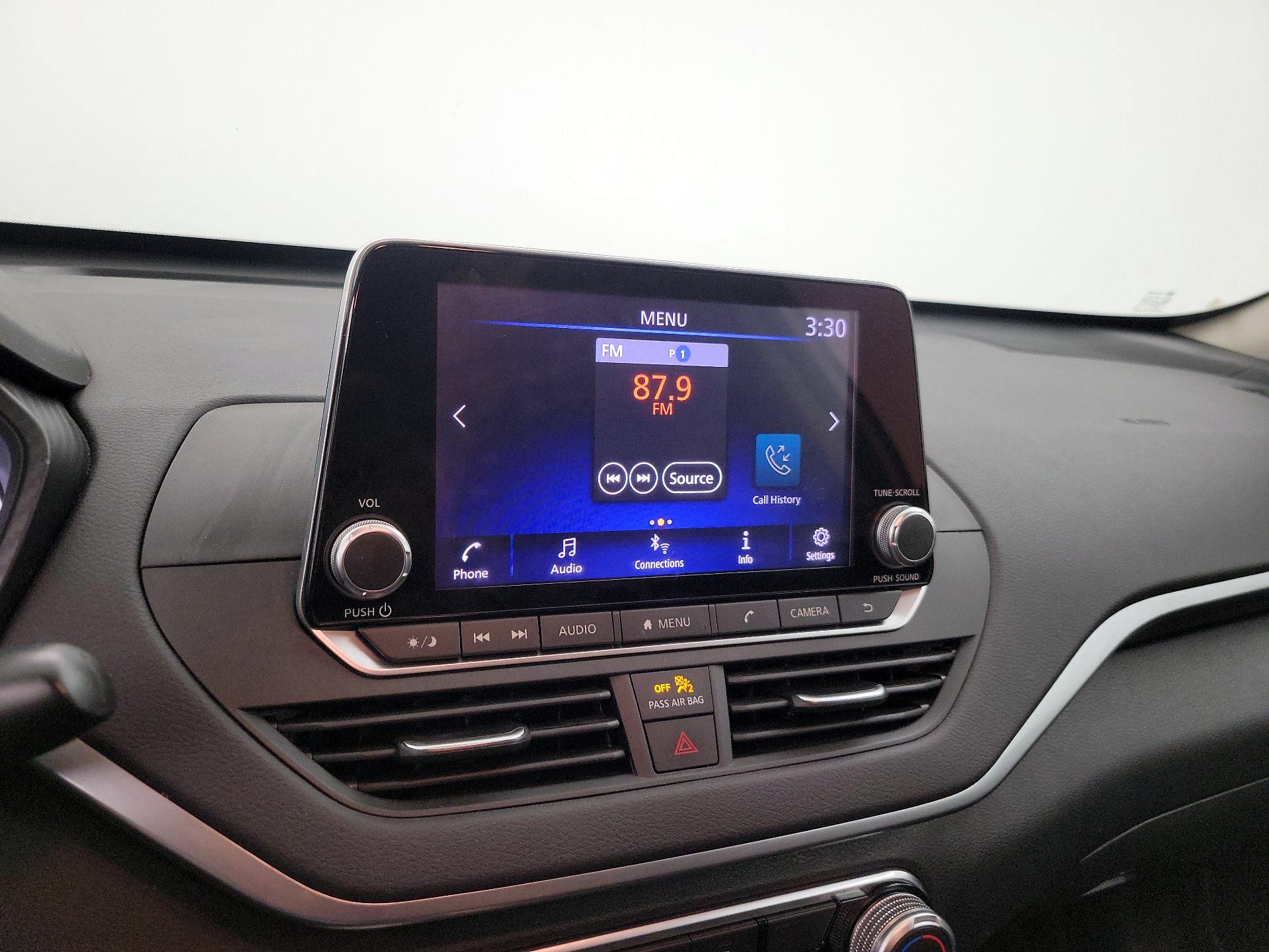 Thumbnail: 2019 Nissan Altima - 15