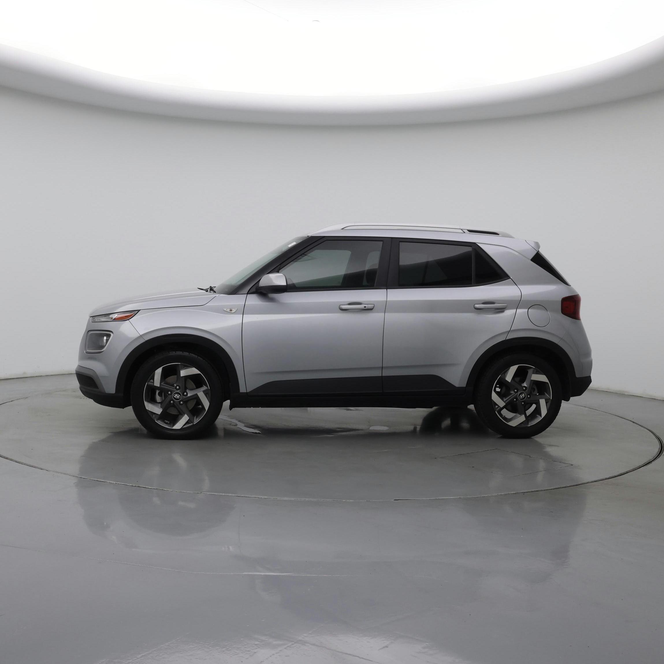 Thumbnail: 2021 Hyundai Venue - 3