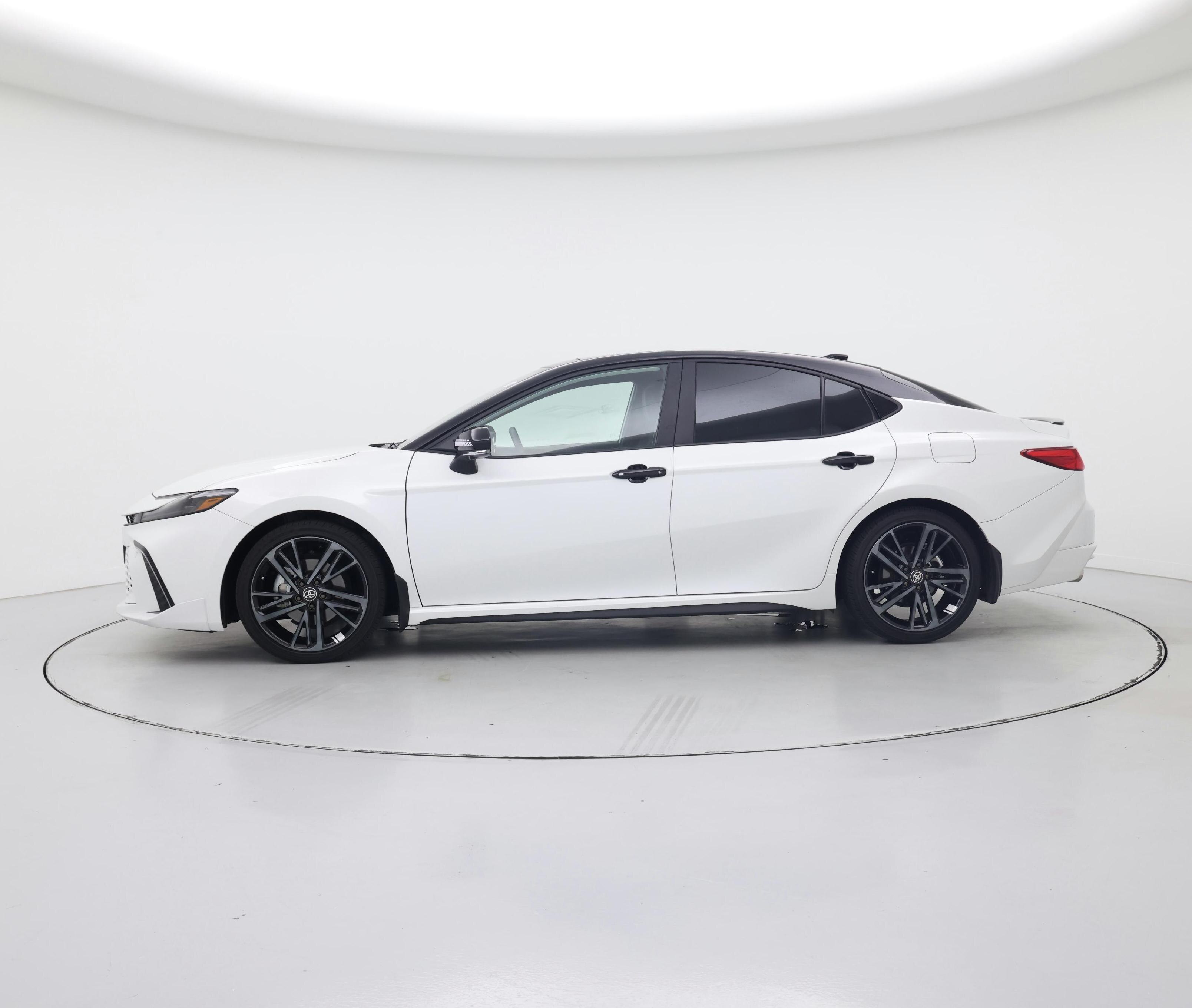 Thumbnail: 2025 Toyota Camry - 3