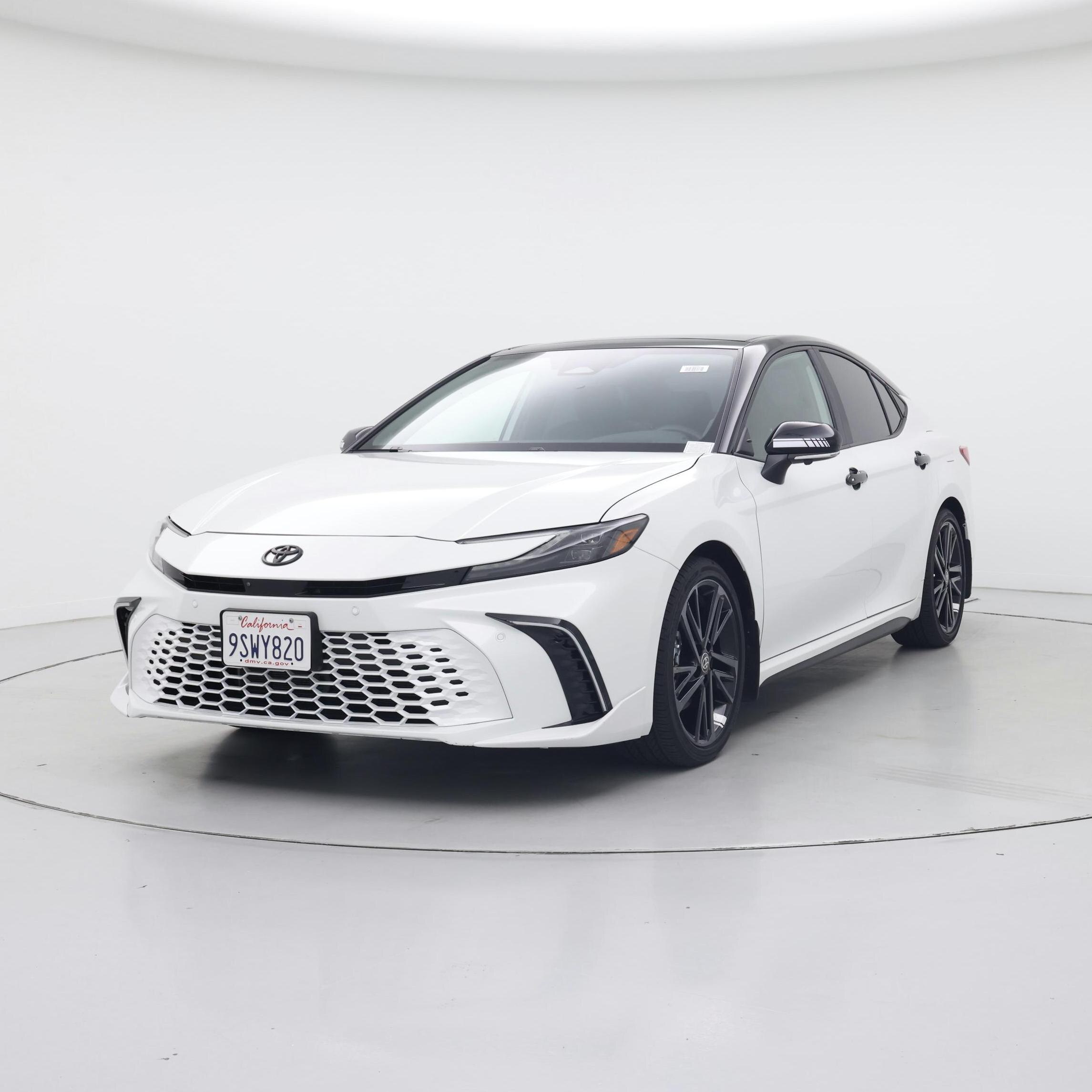 Thumbnail: 2025 Toyota Camry - 4