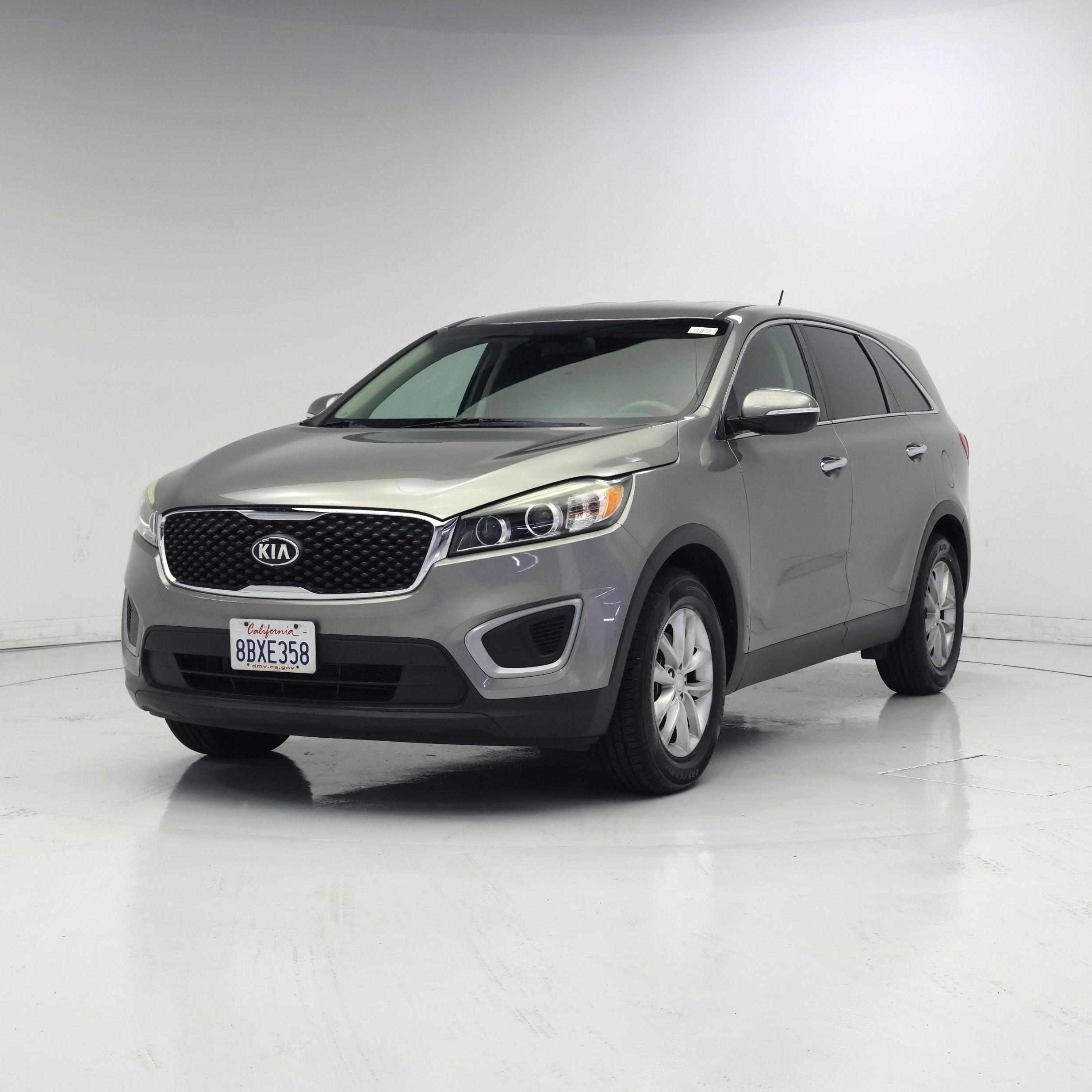 Thumbnail: 2018 Kia Sorento - 4