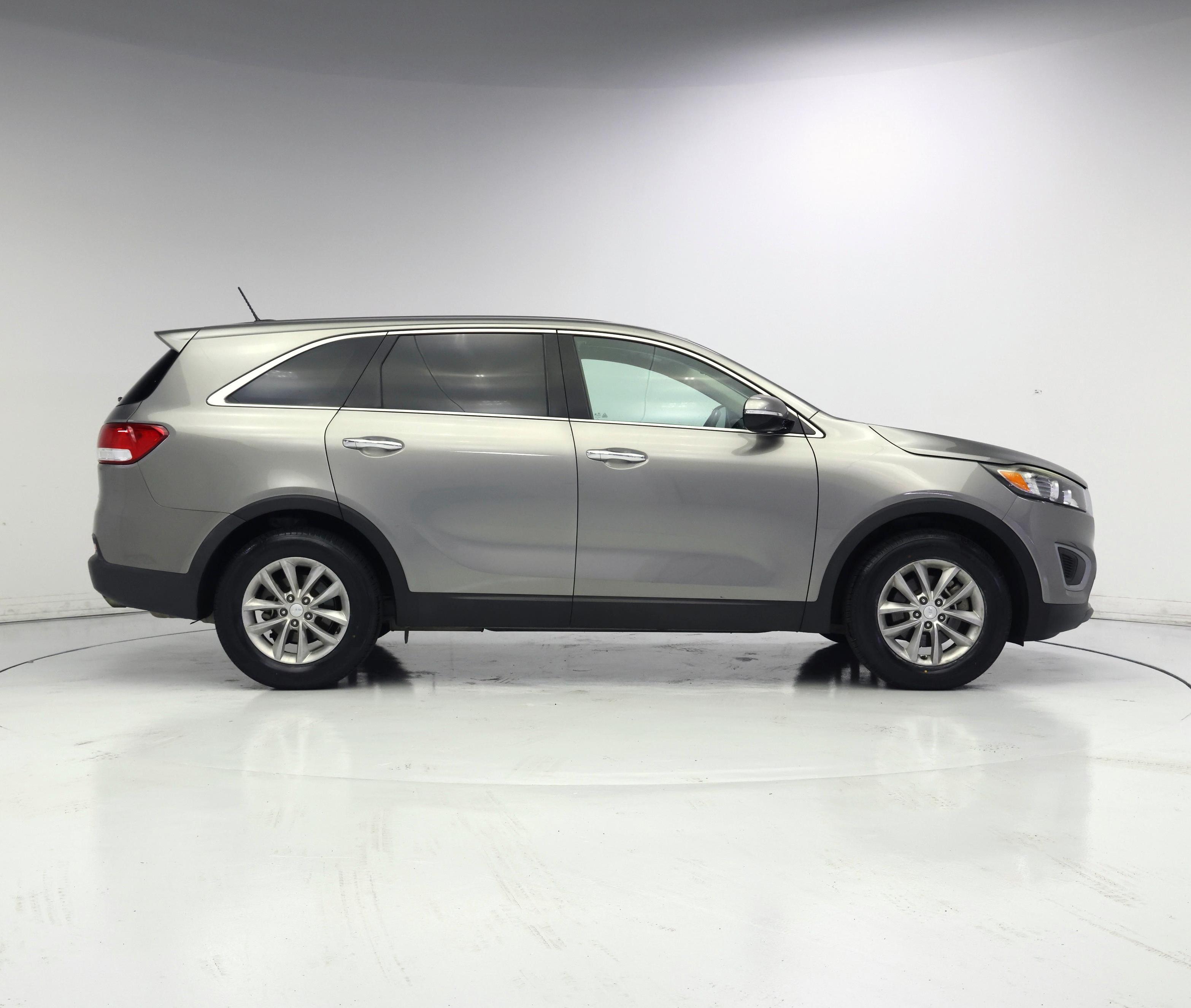 Thumbnail: 2018 Kia Sorento - 7