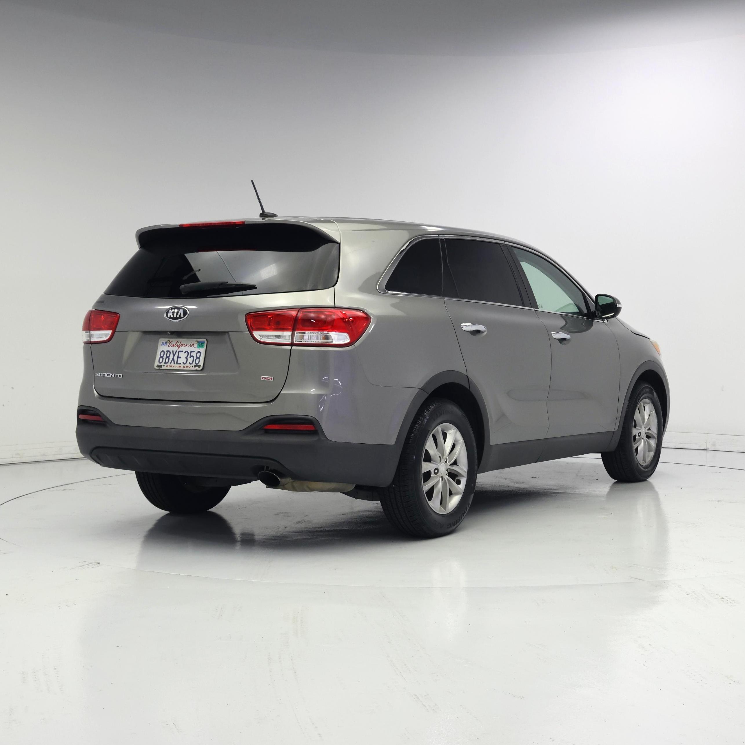 Thumbnail: 2018 Kia Sorento - 8