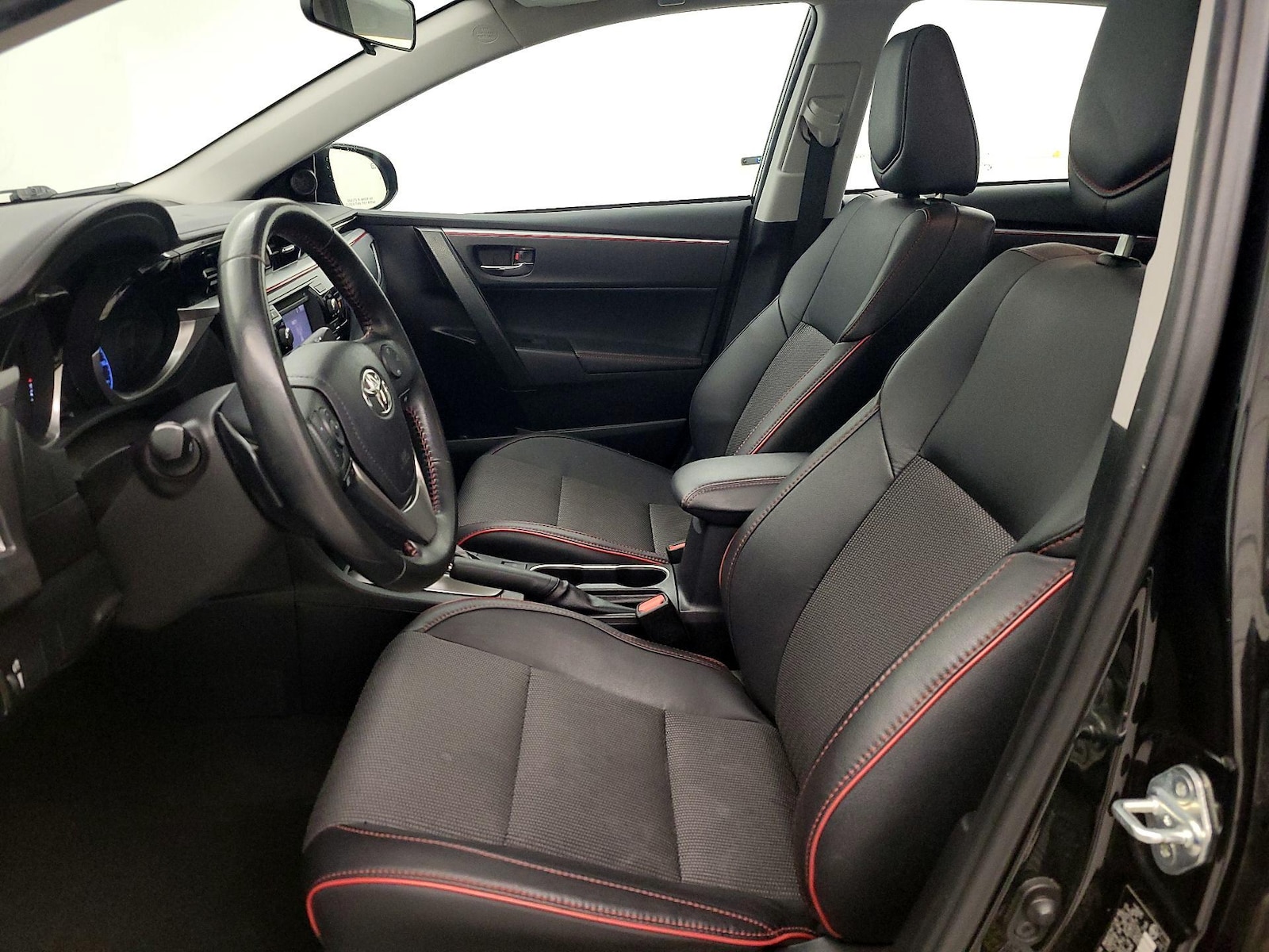 2016 Toyota Corolla L - Photo 12