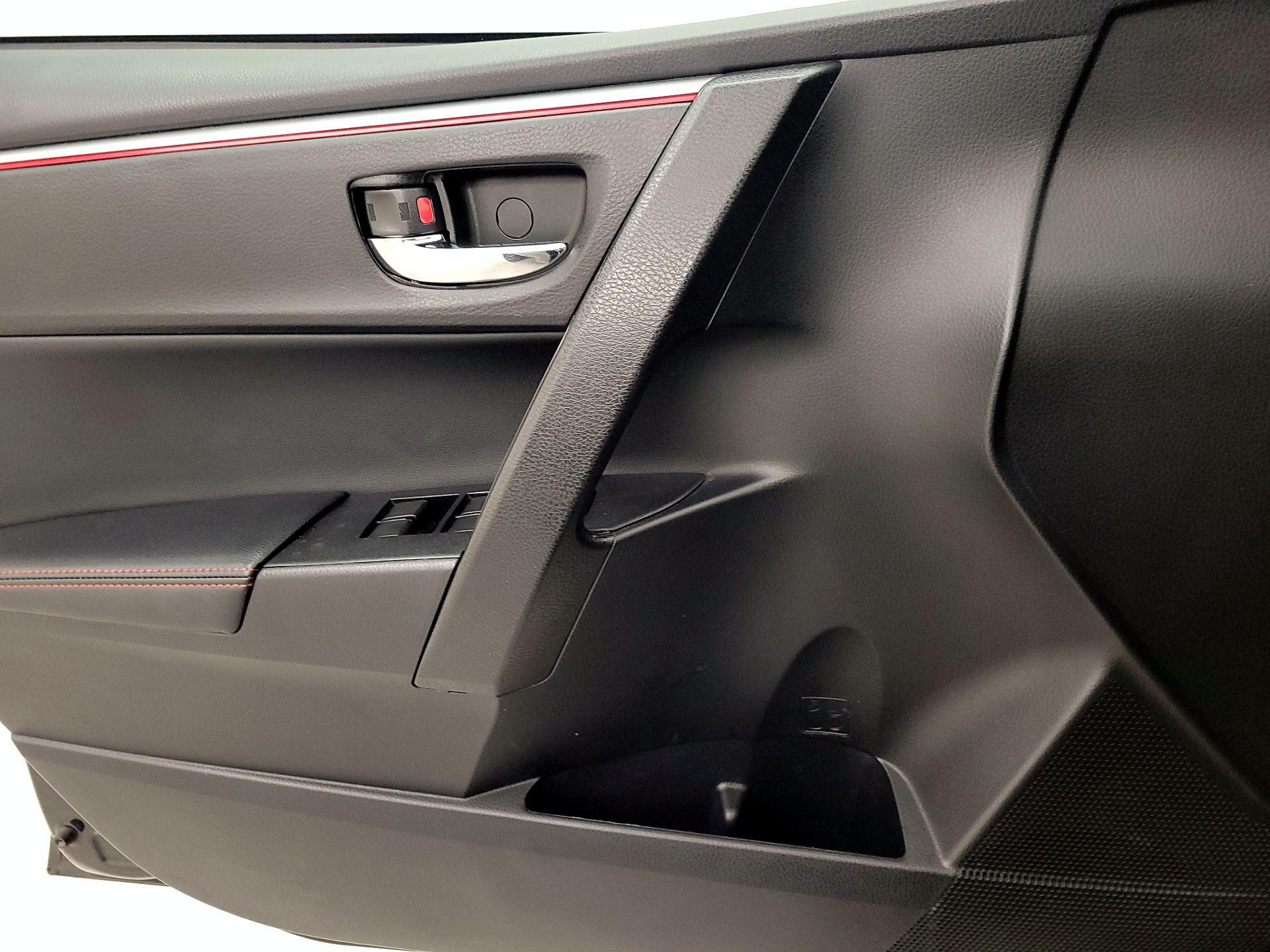 Thumbnail: 2016 Toyota Corolla - 12