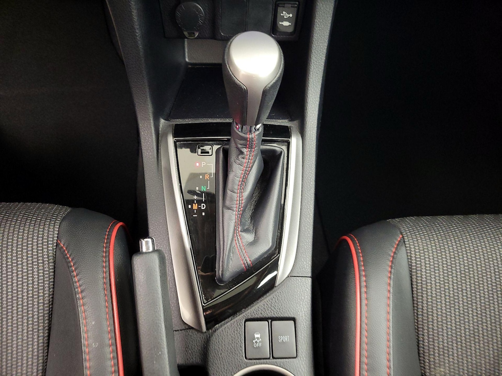 2016 Toyota Corolla L - Photo 17