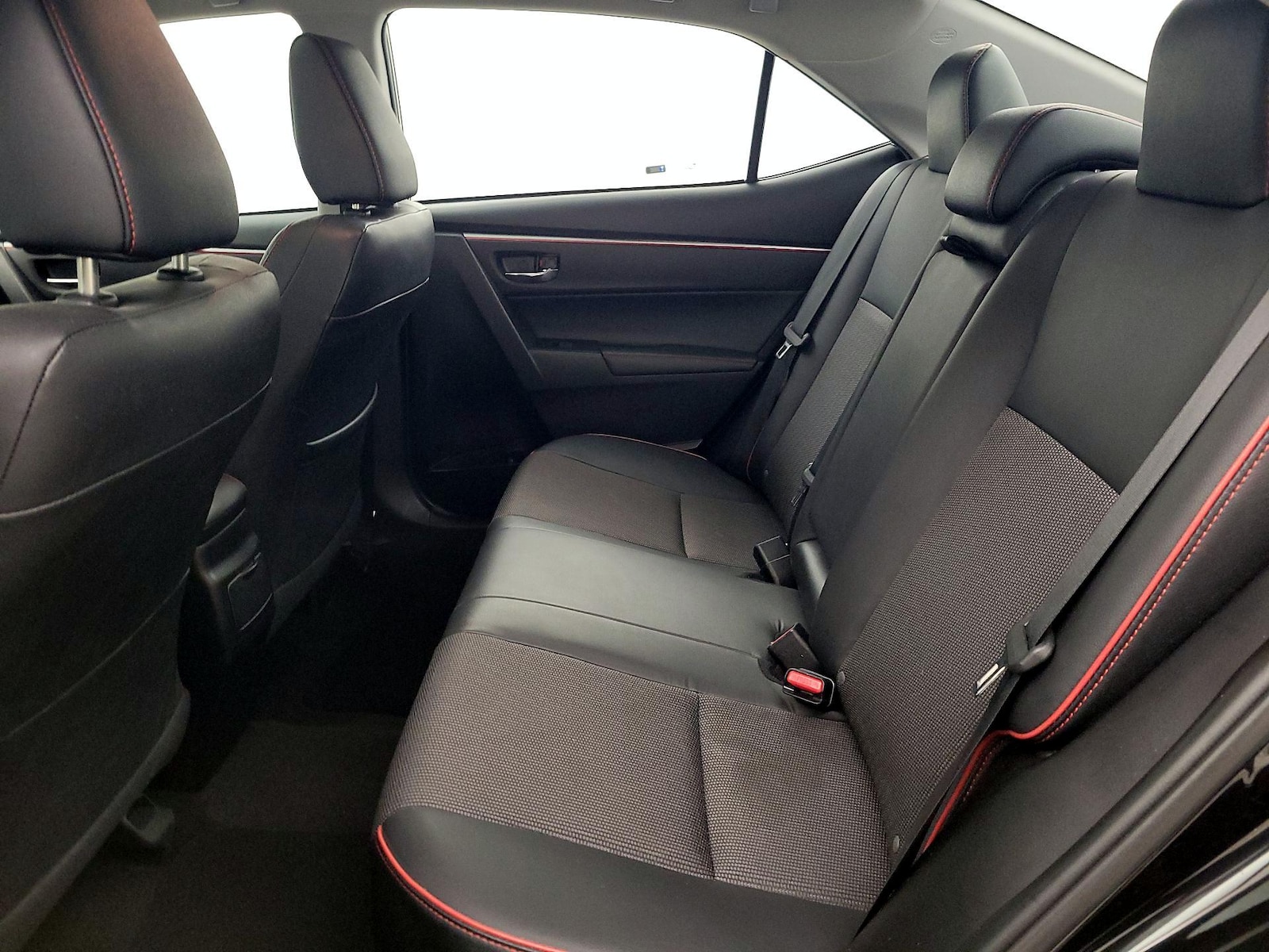 2016 Toyota Corolla L - Photo 20
