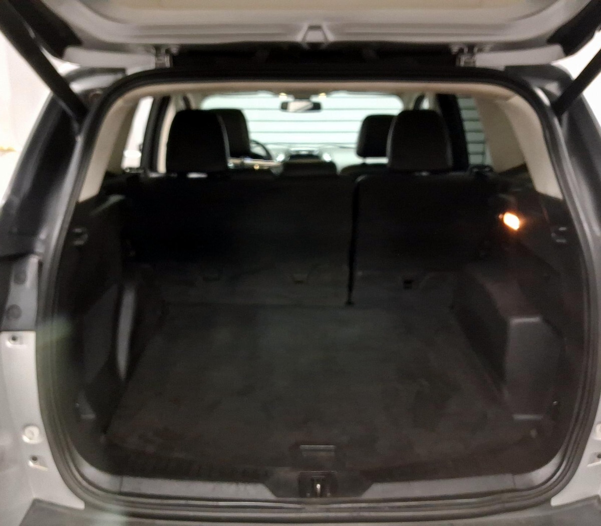 Trunk/Cargo (Seats Up)