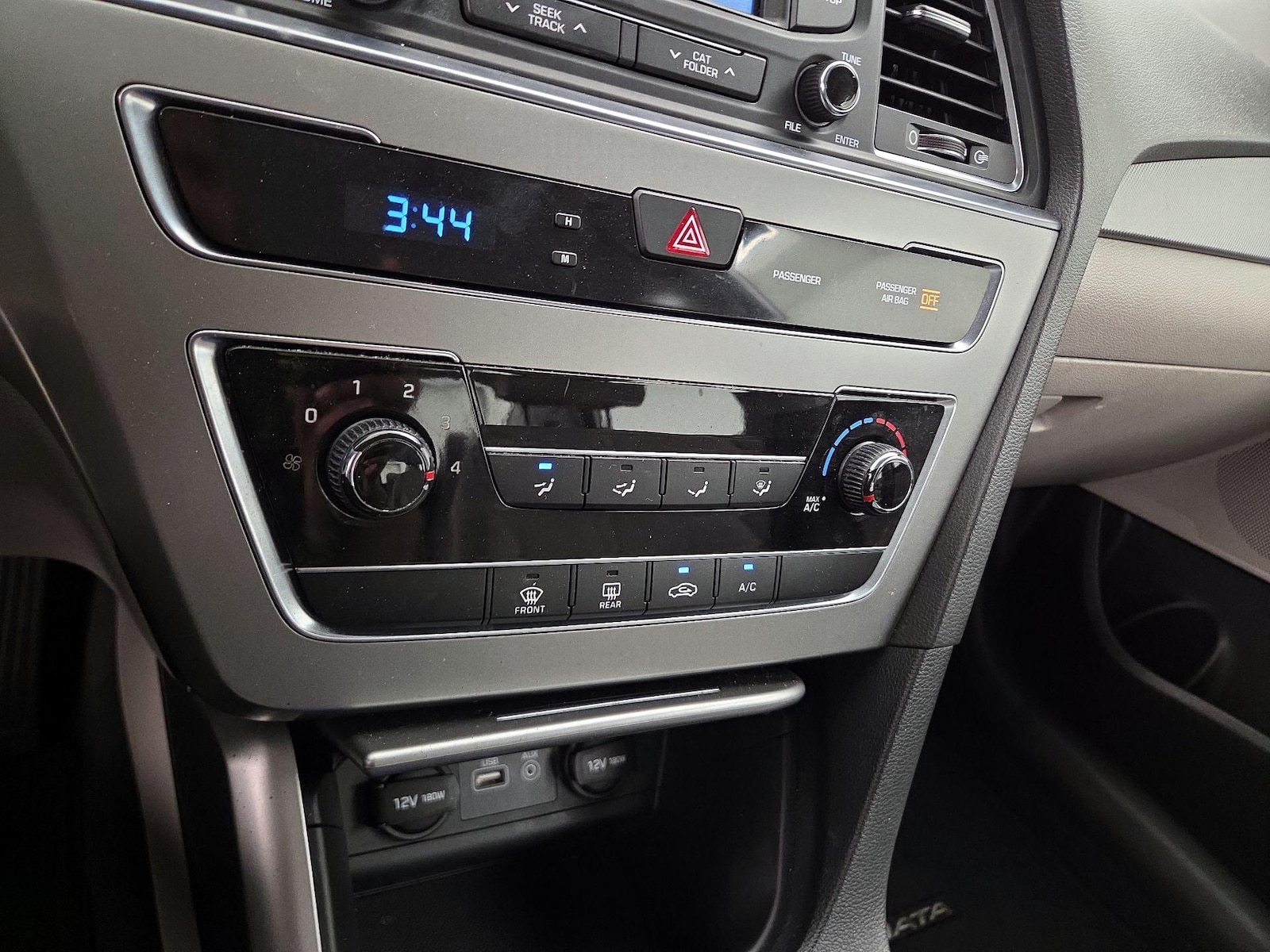 2015 Hyundai Sonata SE - Photo 17